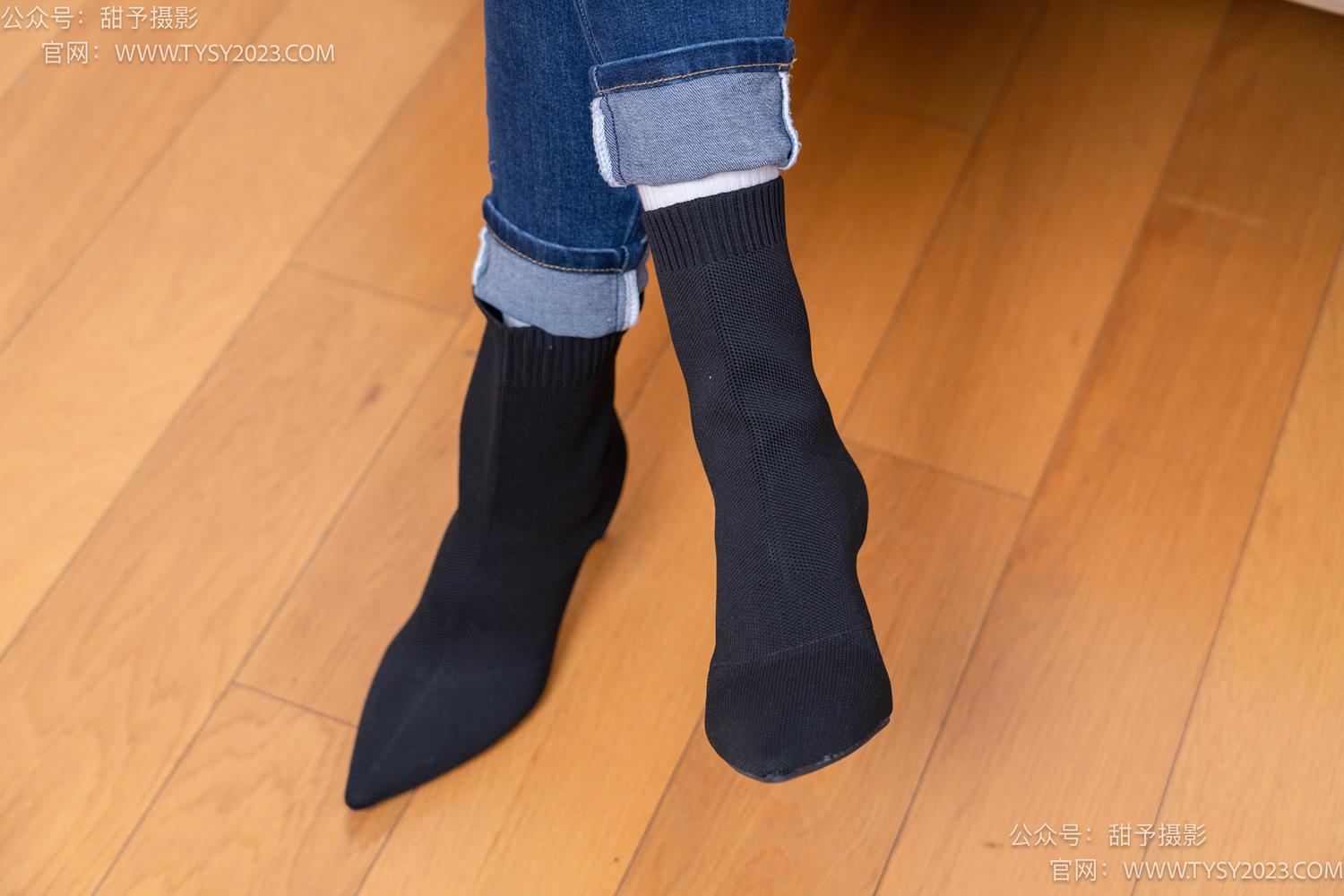 图片[78]-甜予摄影 NO.069 齐齐-短靴、人字拖、短白棉袜、长白棉袜、裸足[167P] – 速更版-美库