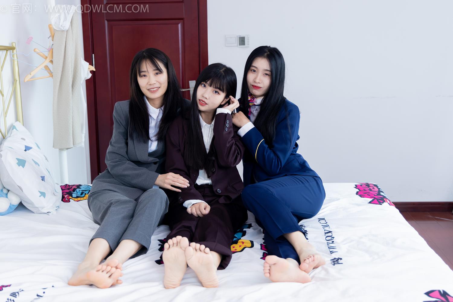 图片[105]-物恋传媒 NO.2074 菜菜&米米&绒绒-我们的秘密[178P] – 速更版-美库