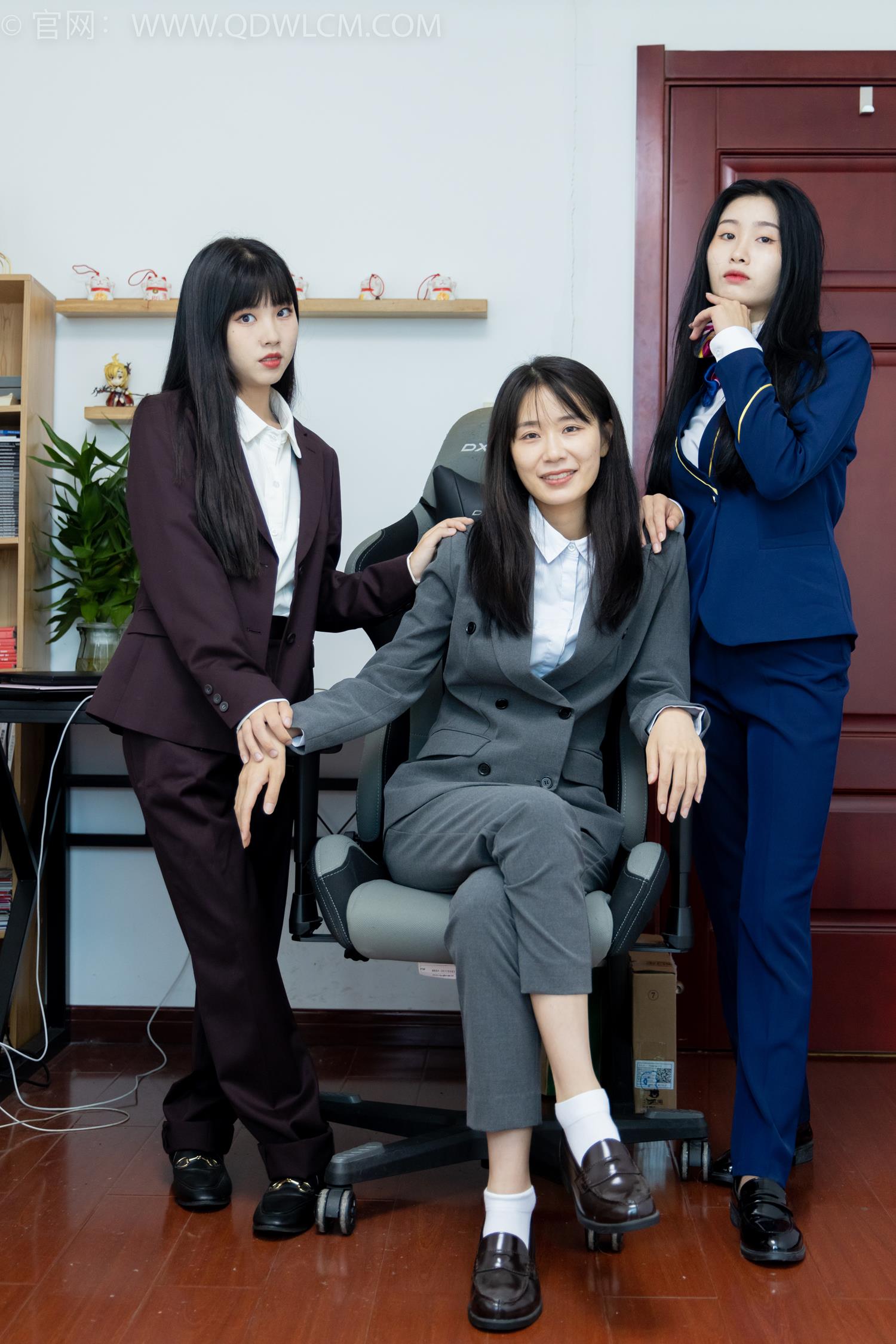 图片[179]-物恋传媒 NO.2074 菜菜&米米&绒绒-我们的秘密[178P] – 速更版-美库