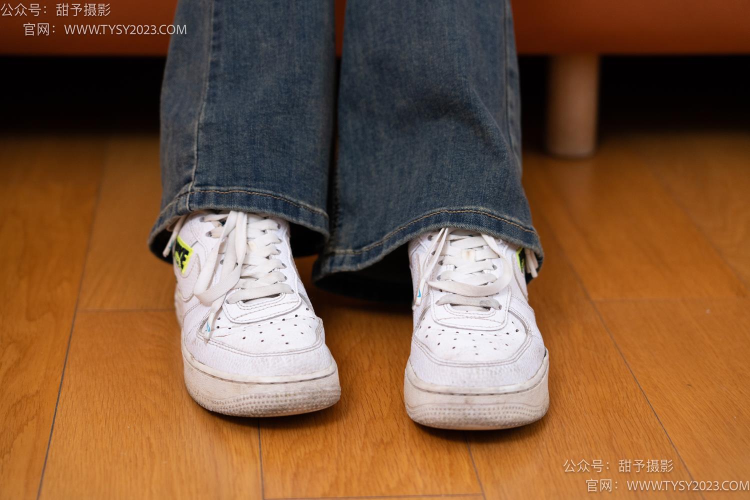 图片[25]-甜予摄影 NO.070 松松-板鞋、白棉袜、裸足[122P] – 速更版-美库