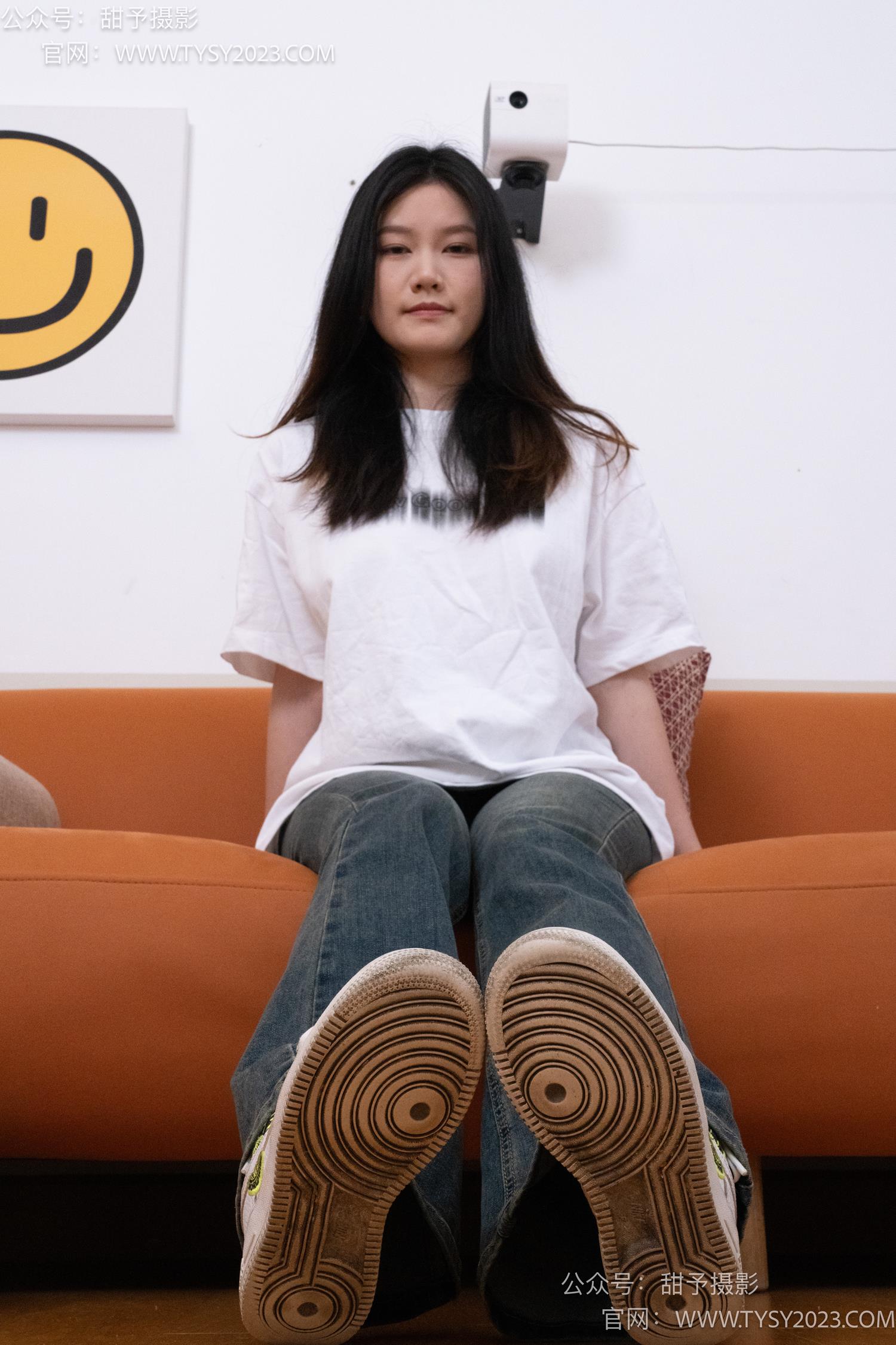 图片[28]-甜予摄影 NO.070 松松-板鞋、白棉袜、裸足[122P] – 速更版-美库