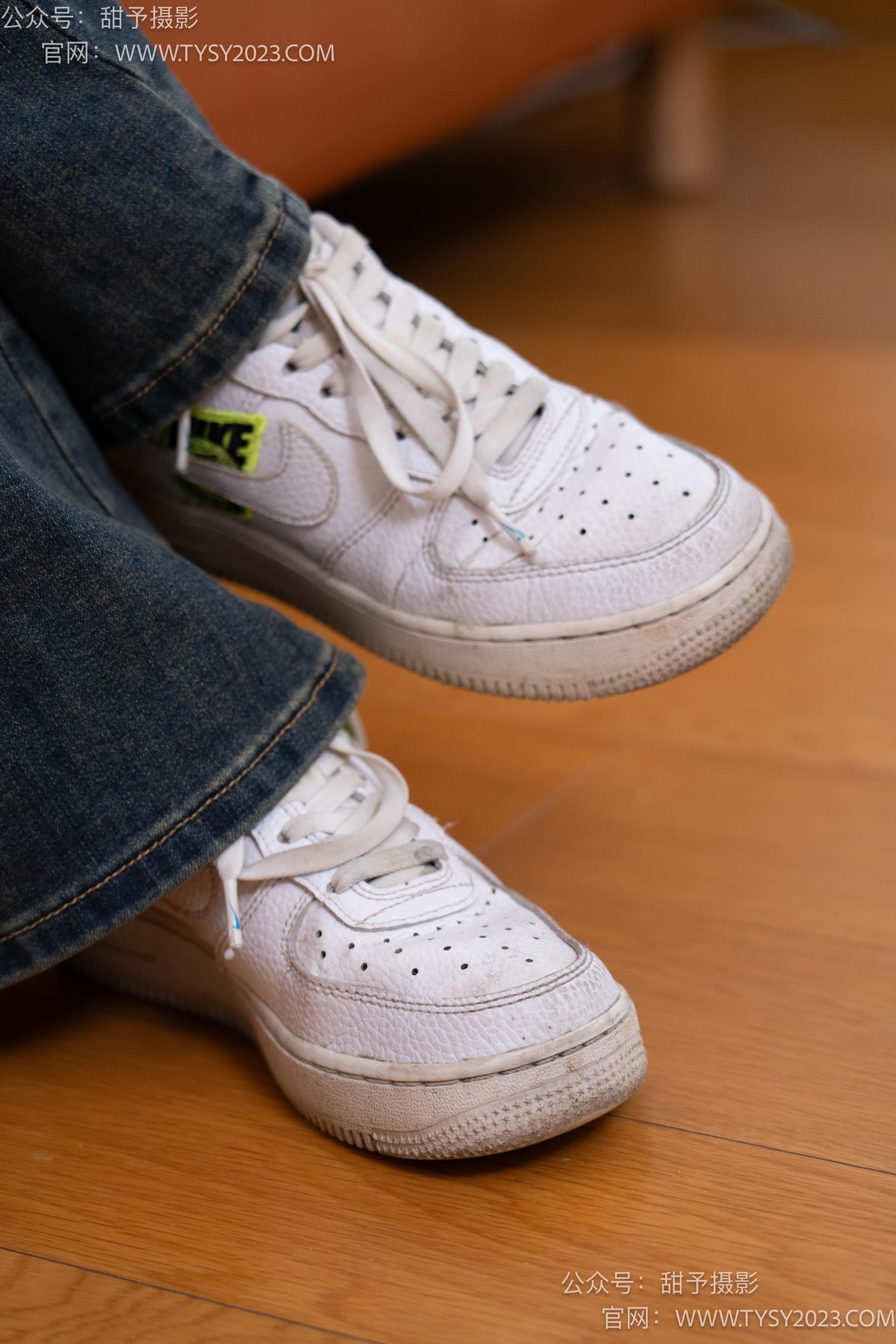 图片[31]-甜予摄影 NO.070 松松-板鞋、白棉袜、裸足[122P] – 速更版-美库