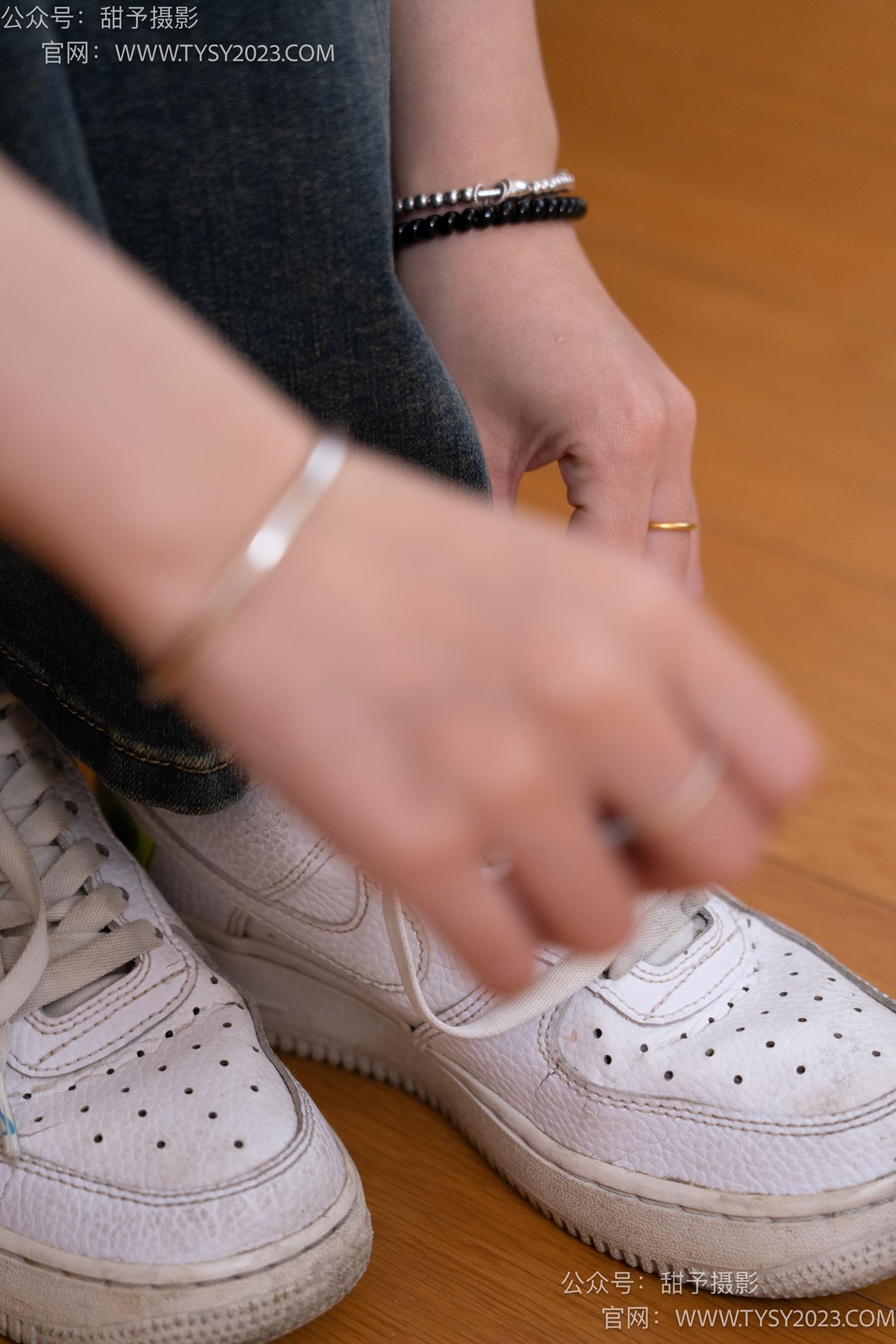 图片[52]-甜予摄影 NO.070 松松-板鞋、白棉袜、裸足[122P] – 速更版-美库