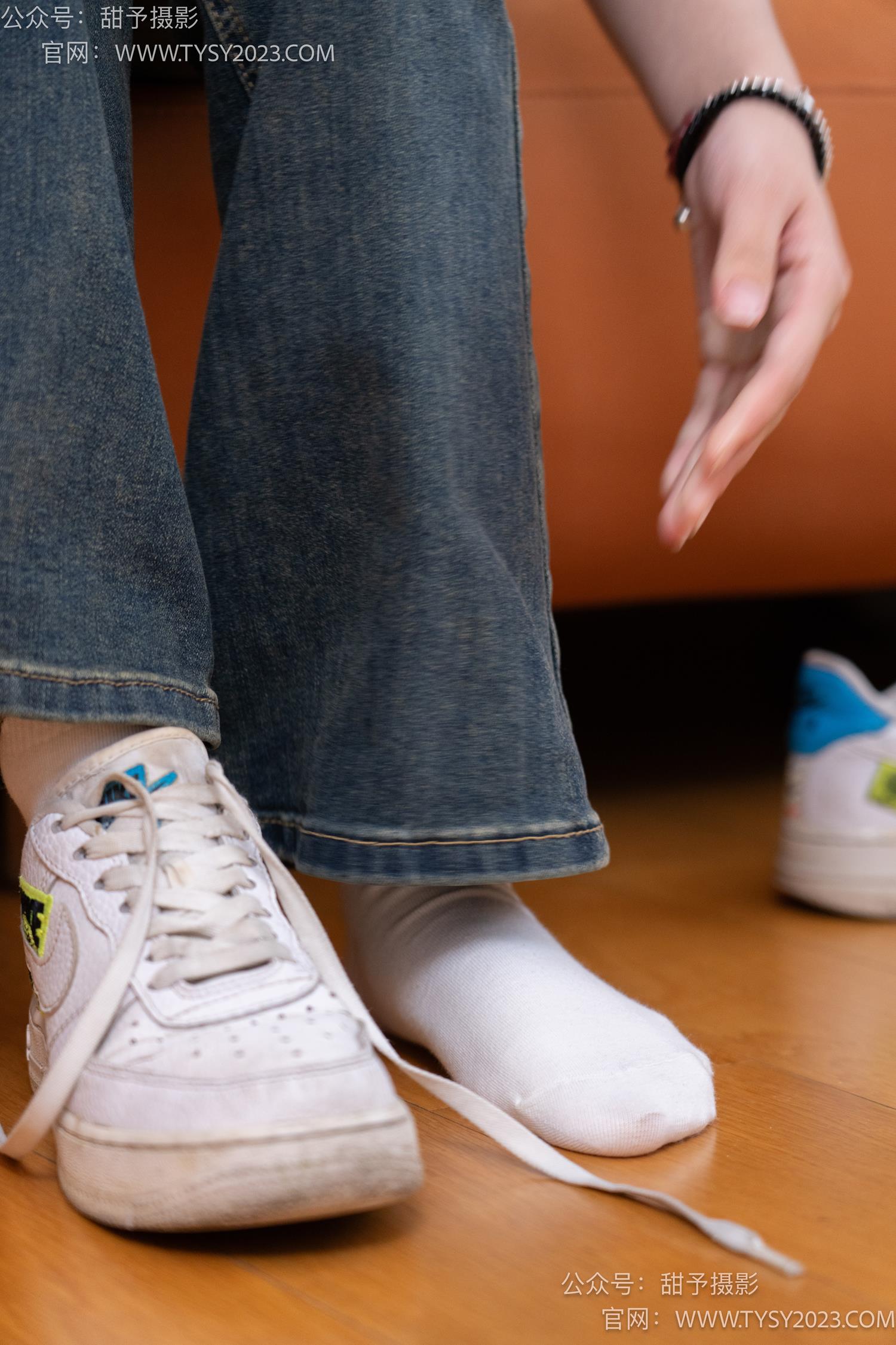 图片[57]-甜予摄影 NO.070 松松-板鞋、白棉袜、裸足[122P] – 速更版-美库