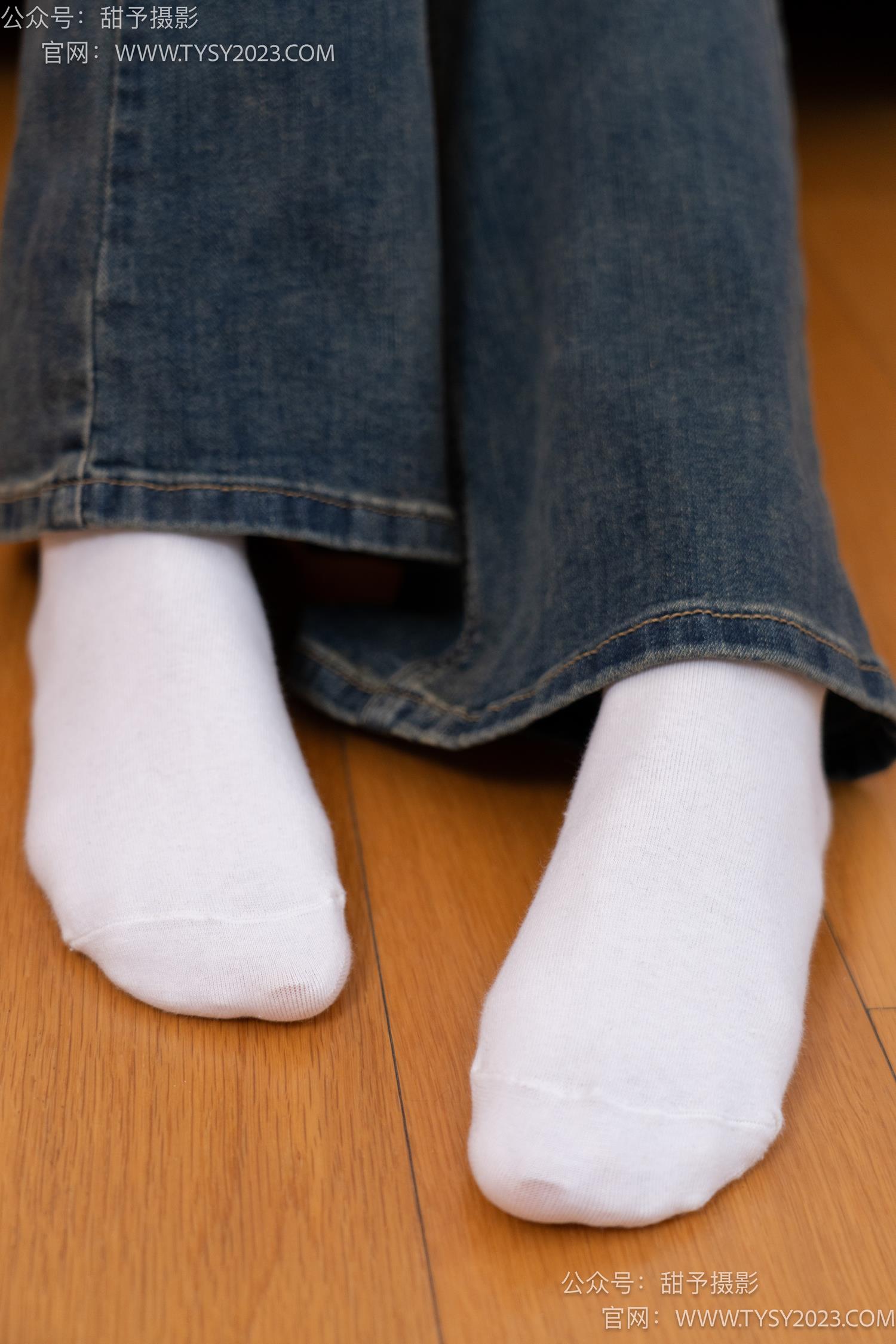 图片[61]-甜予摄影 NO.070 松松-板鞋、白棉袜、裸足[122P] – 速更版-美库