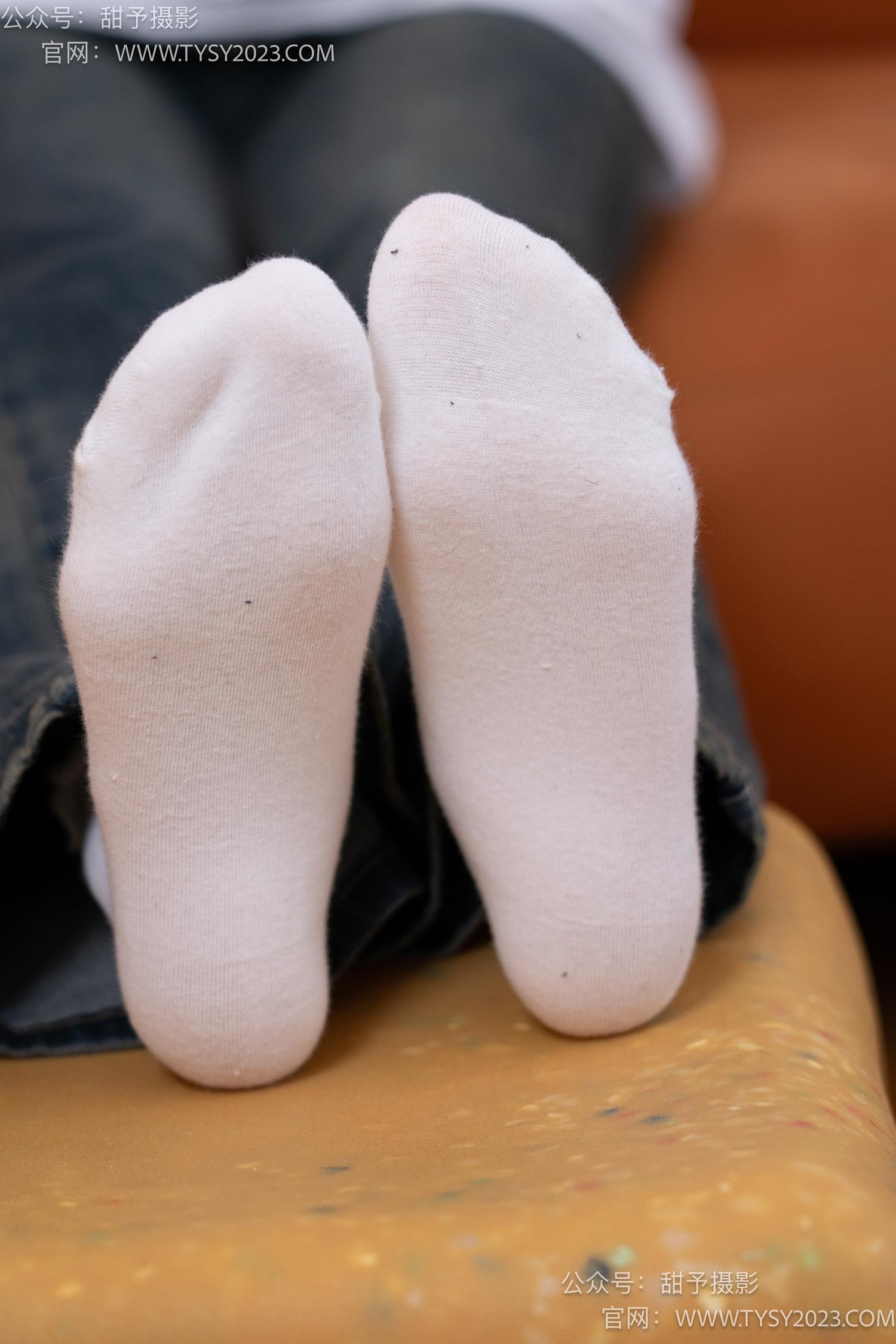 图片[72]-甜予摄影 NO.070 松松-板鞋、白棉袜、裸足[122P] – 速更版-美库