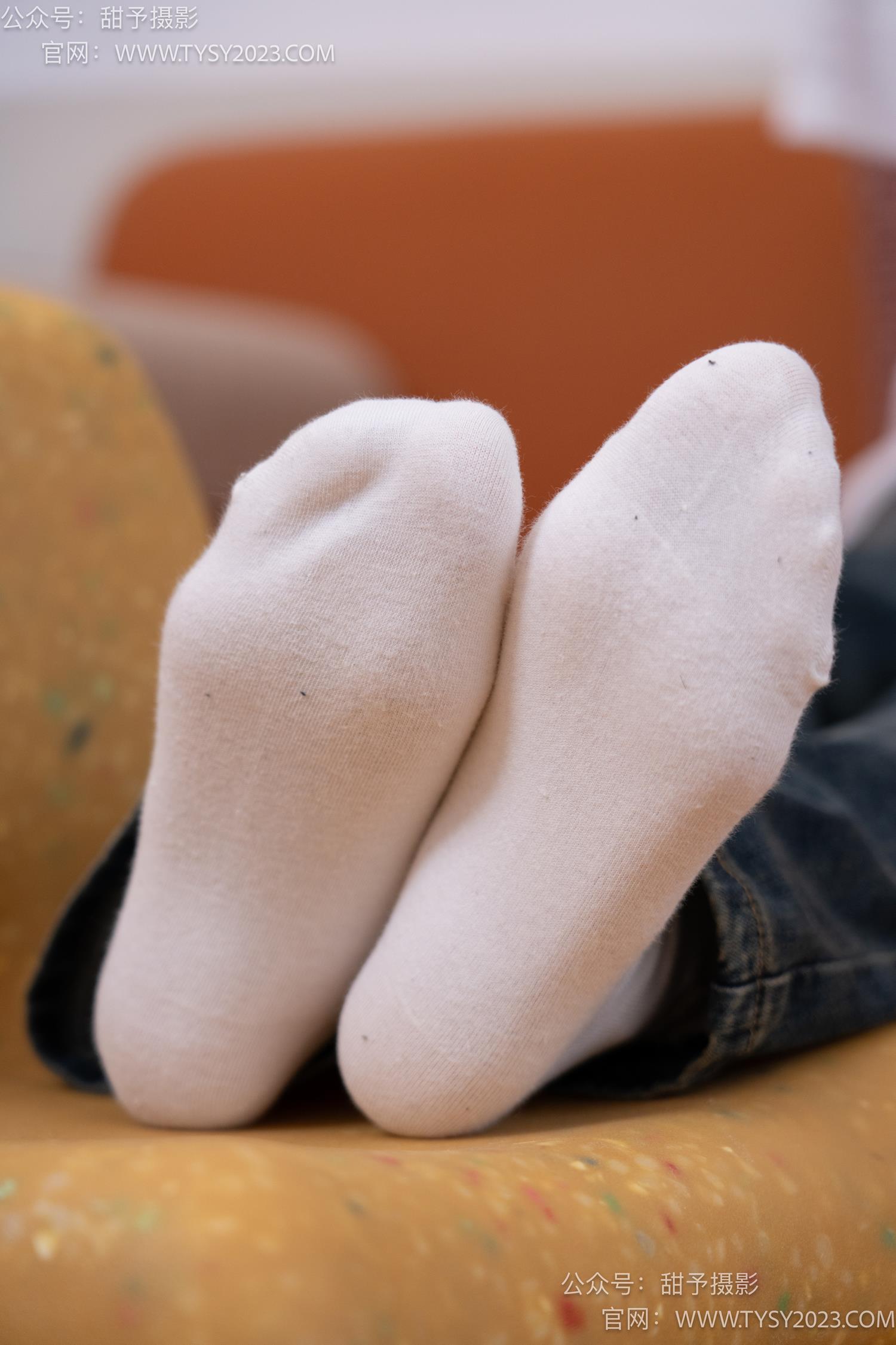 图片[75]-甜予摄影 NO.070 松松-板鞋、白棉袜、裸足[122P] – 速更版-美库