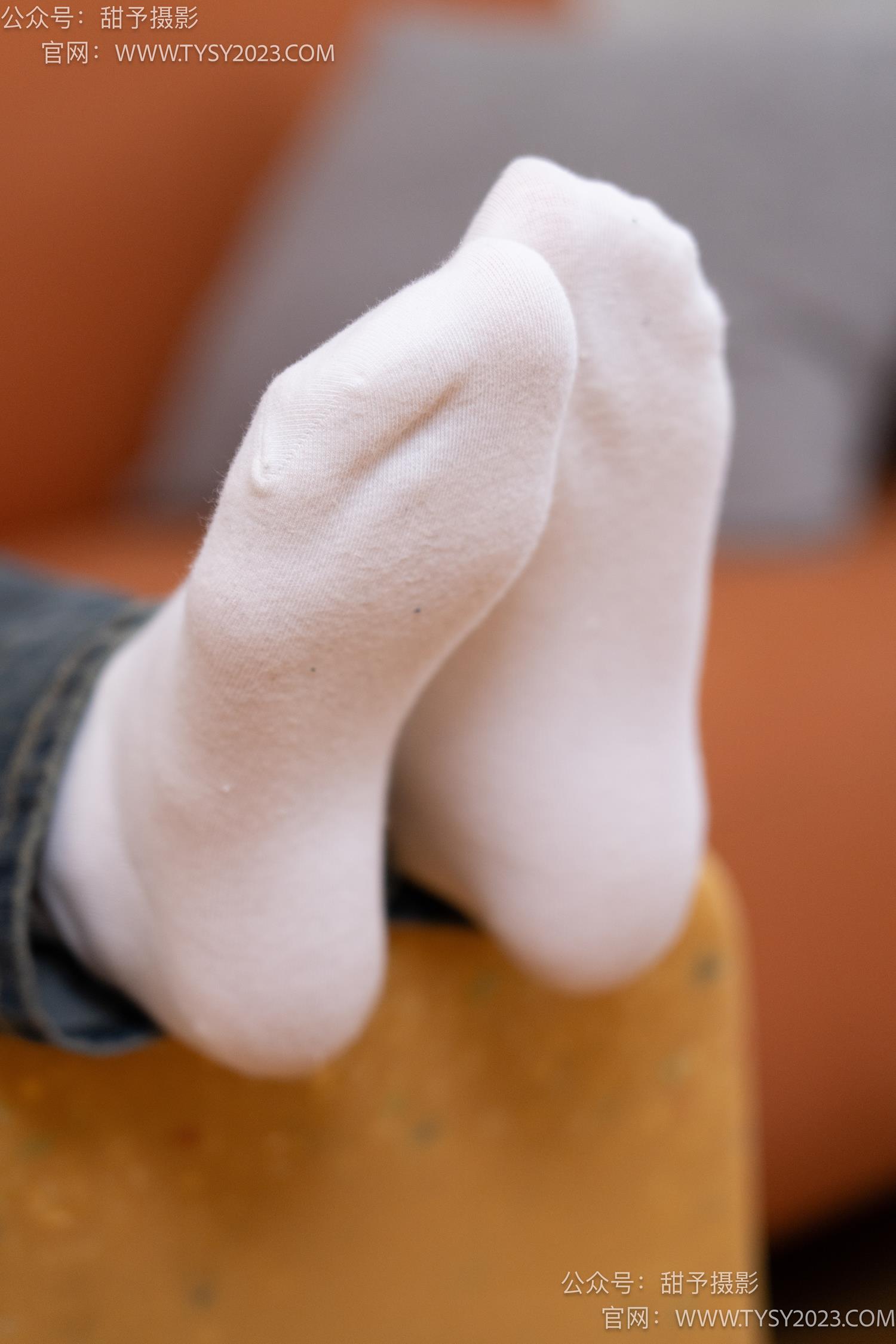 图片[78]-甜予摄影 NO.070 松松-板鞋、白棉袜、裸足[122P] – 速更版-美库
