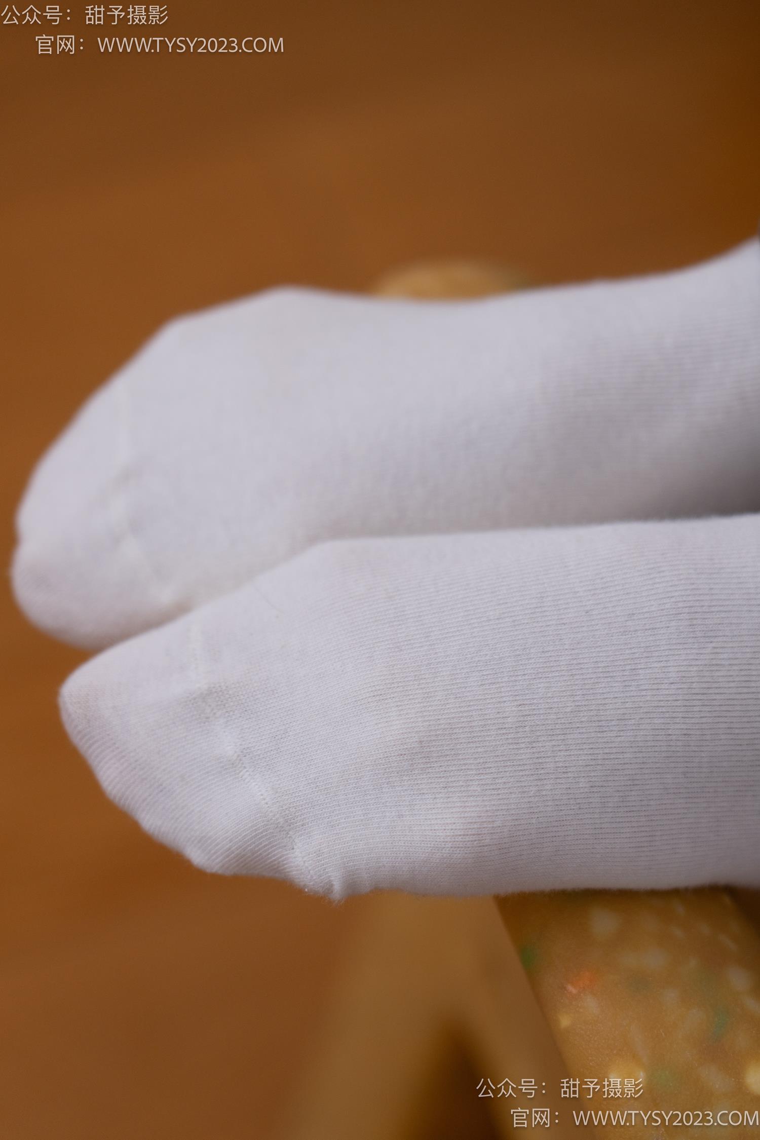 图片[84]-甜予摄影 NO.070 松松-板鞋、白棉袜、裸足[122P] – 速更版-美库