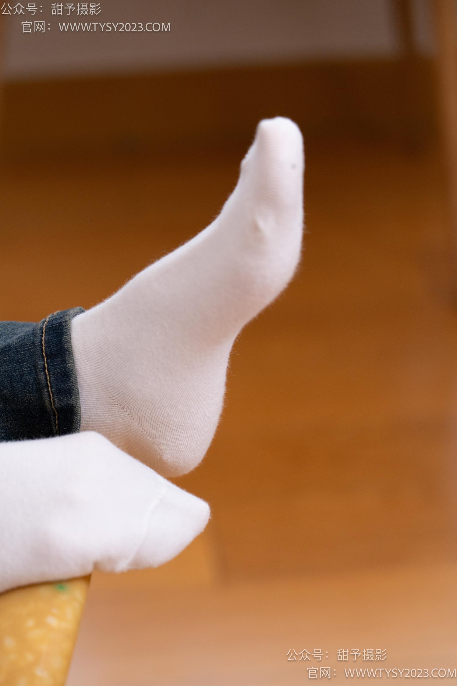 图片[88]-甜予摄影 NO.070 松松-板鞋、白棉袜、裸足[122P] – 速更版-美库