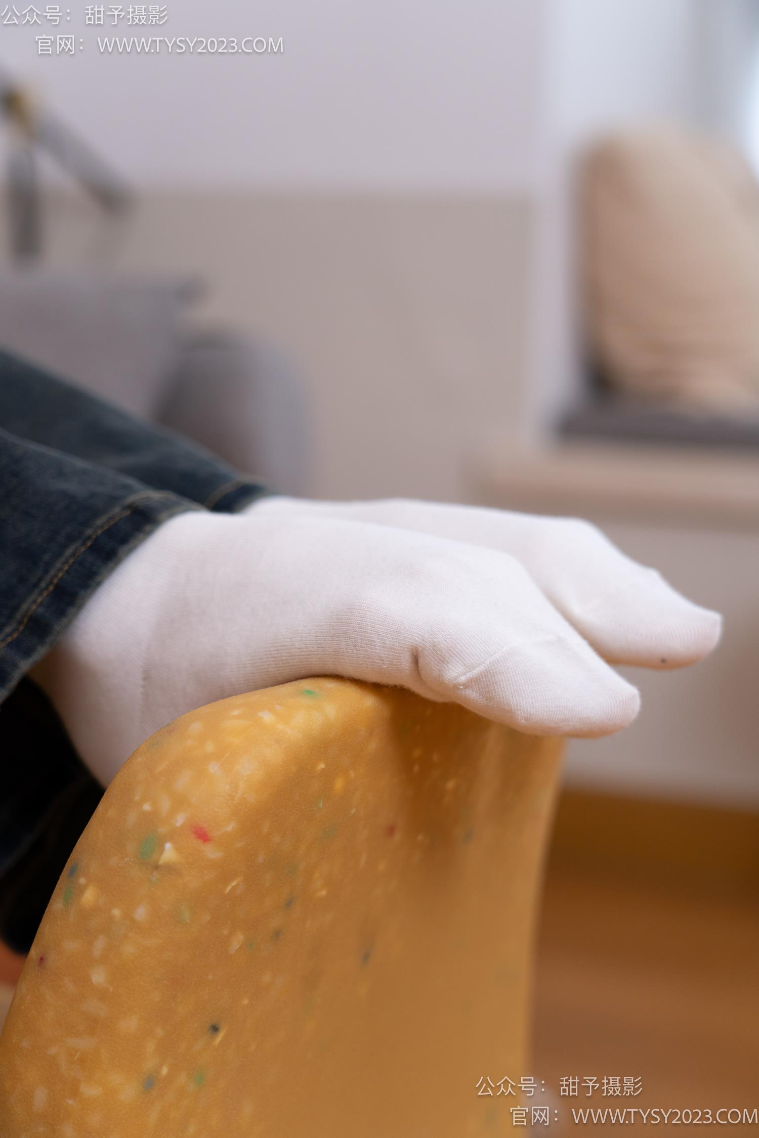 图片[96]-甜予摄影 NO.070 松松-板鞋、白棉袜、裸足[122P] – 速更版-美库