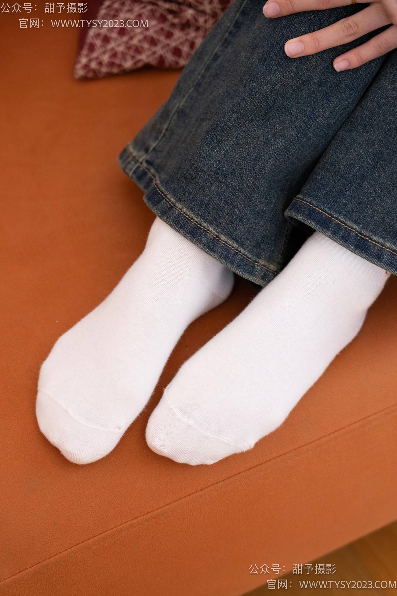 图片[98]-甜予摄影 NO.070 松松-板鞋、白棉袜、裸足[122P] – 速更版-美库