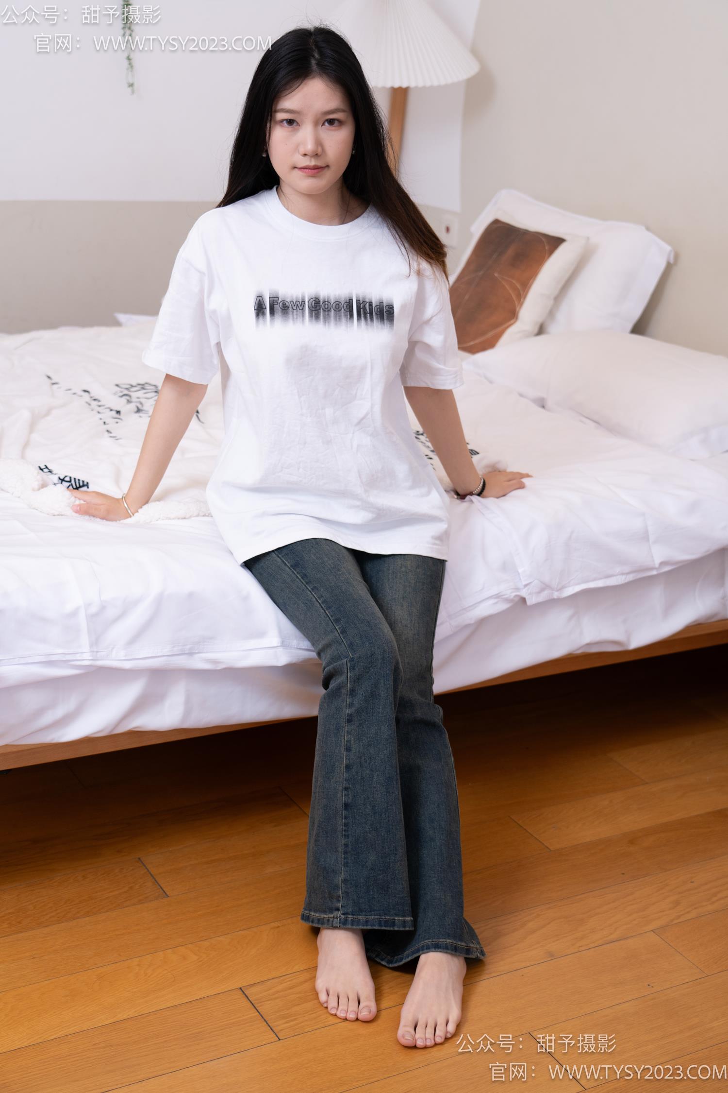 图片[101]-甜予摄影 NO.070 松松-板鞋、白棉袜、裸足[122P] – 速更版-美库