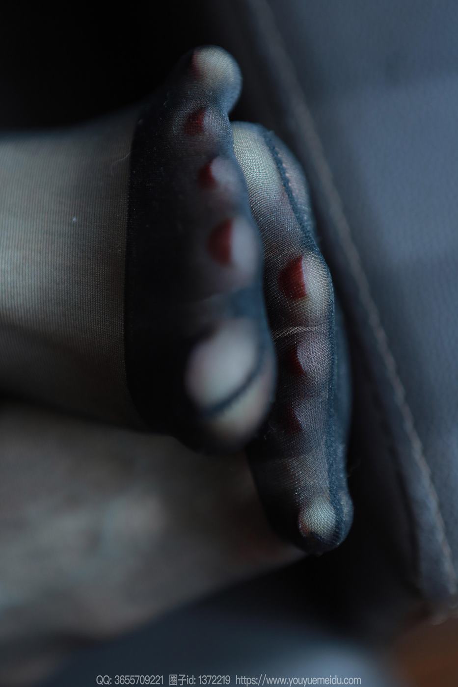 图片[33]-[IESS异思趣向] 2024.08.27 丝享家1830：团团《黑丝JK》[89P] – 速更版-美库