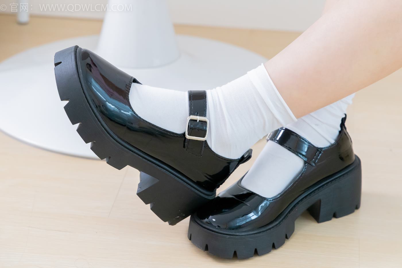 图片[11]-物恋传媒 NO.2081 露露-晨间的寂静[150P] – 速更版-美库