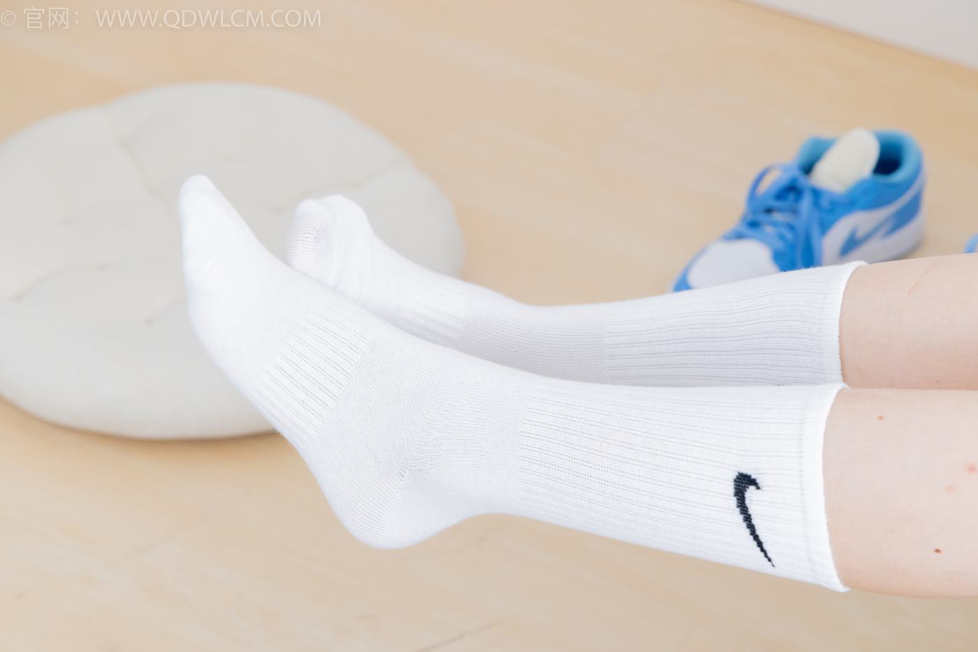 图片[118]-物恋传媒 NO.2080 泡泡-荷风微摆的衣角[150P] – 速更版-美库