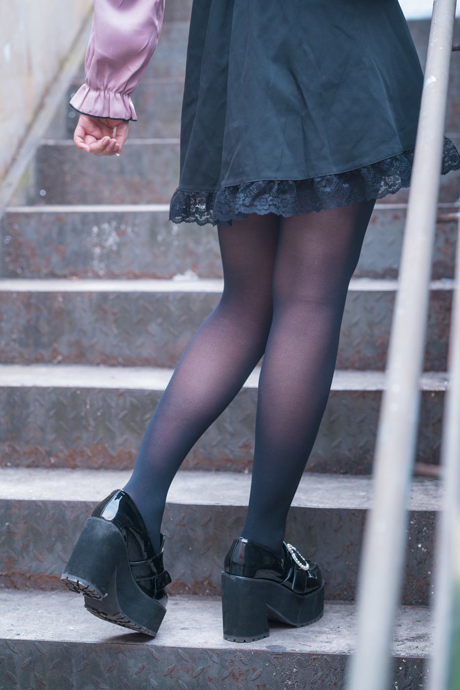 图片[24]-lunananya – 黑丝地雷妹[26P] – 速更版-美库