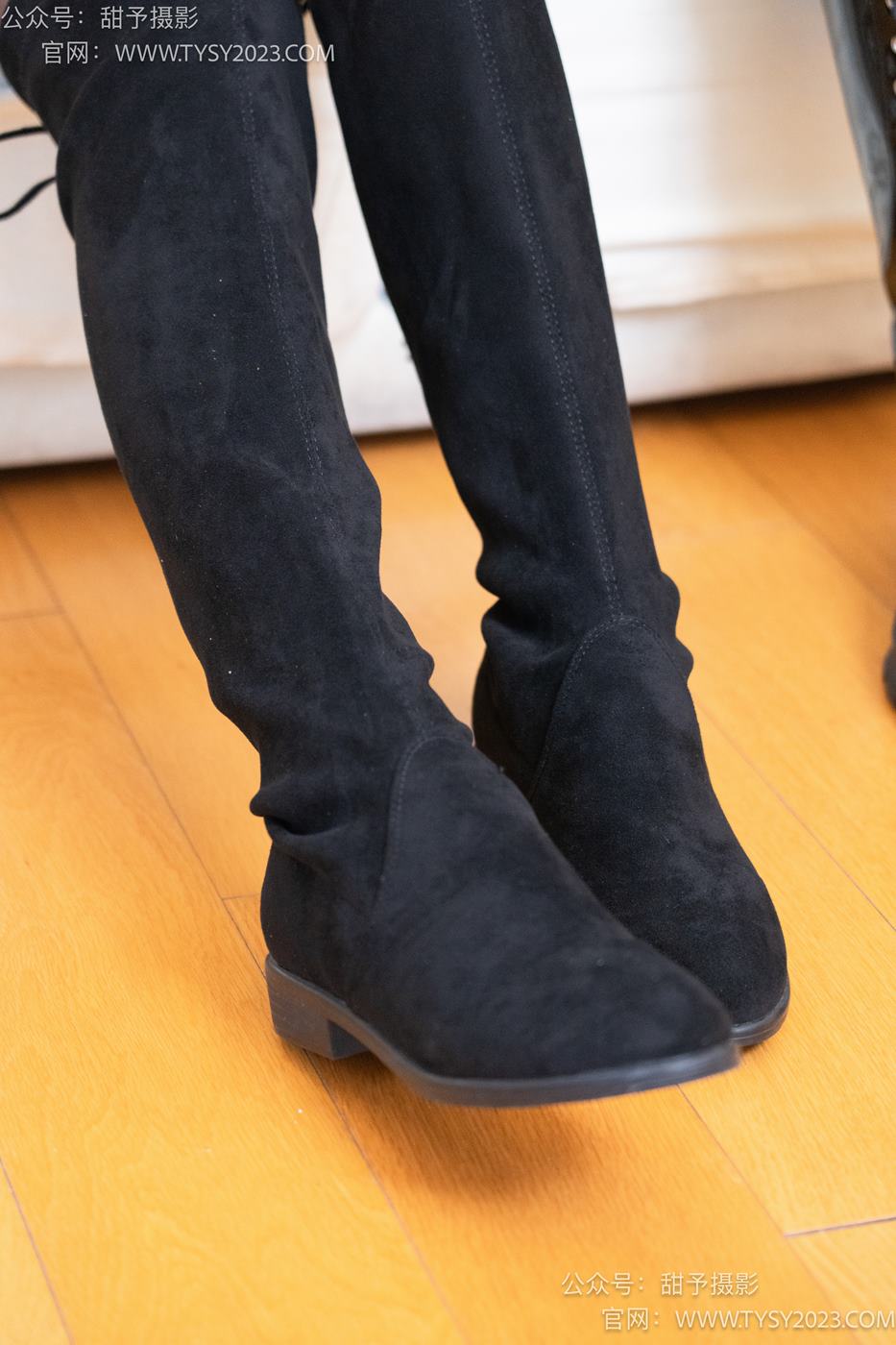 图片[21]-甜予摄影 NO.071 璇璇澜澜-长靴、黑丝、渔网袜、裸足、互相撕破丝袜剧情[172P/2V/11.0GB] – 速更版-美库