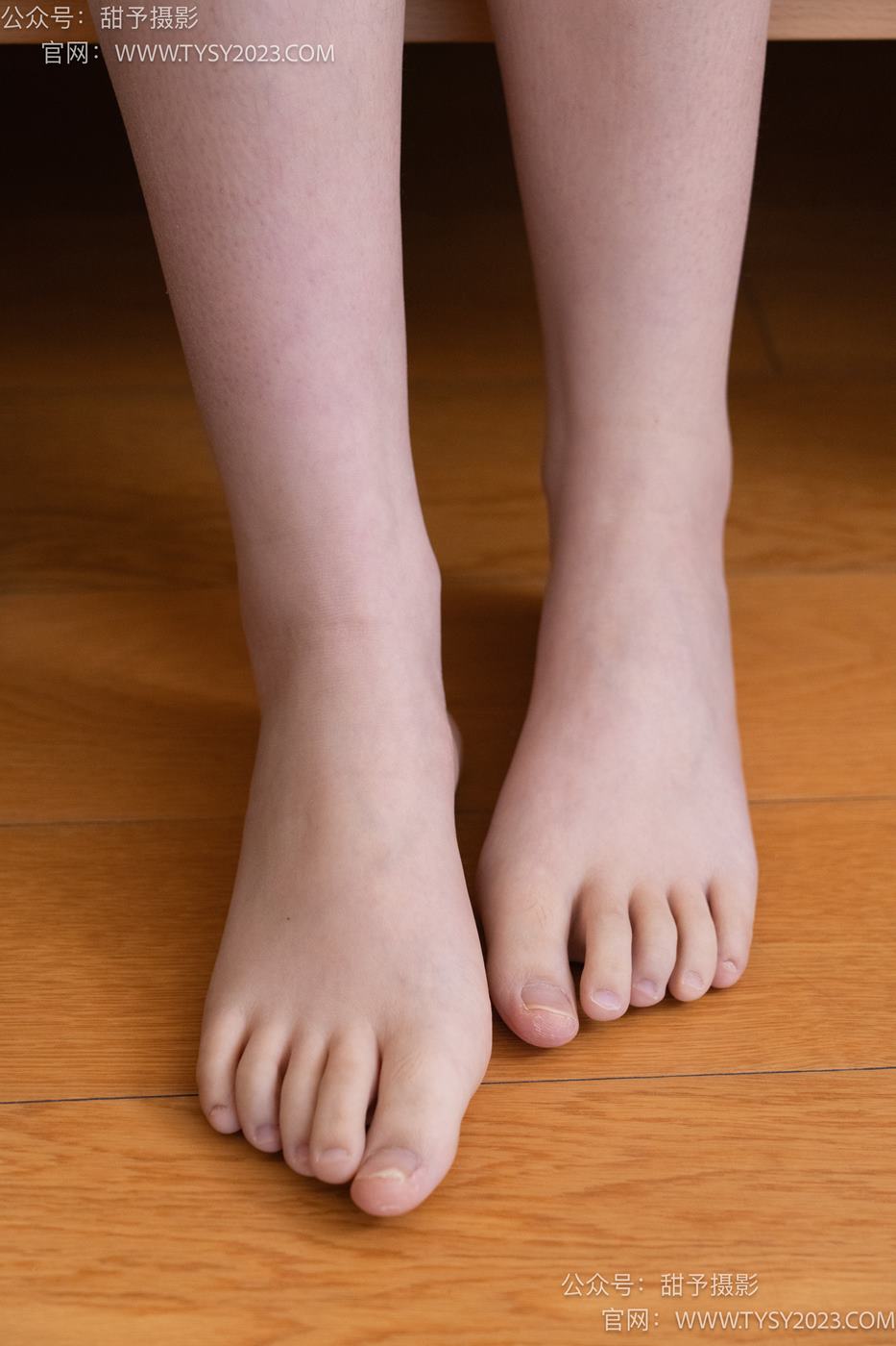 图片[117]-甜予摄影 NO.071 璇璇澜澜-长靴、黑丝、渔网袜、裸足、互相撕破丝袜剧情[172P/2V/11.0GB] – 速更版-美库