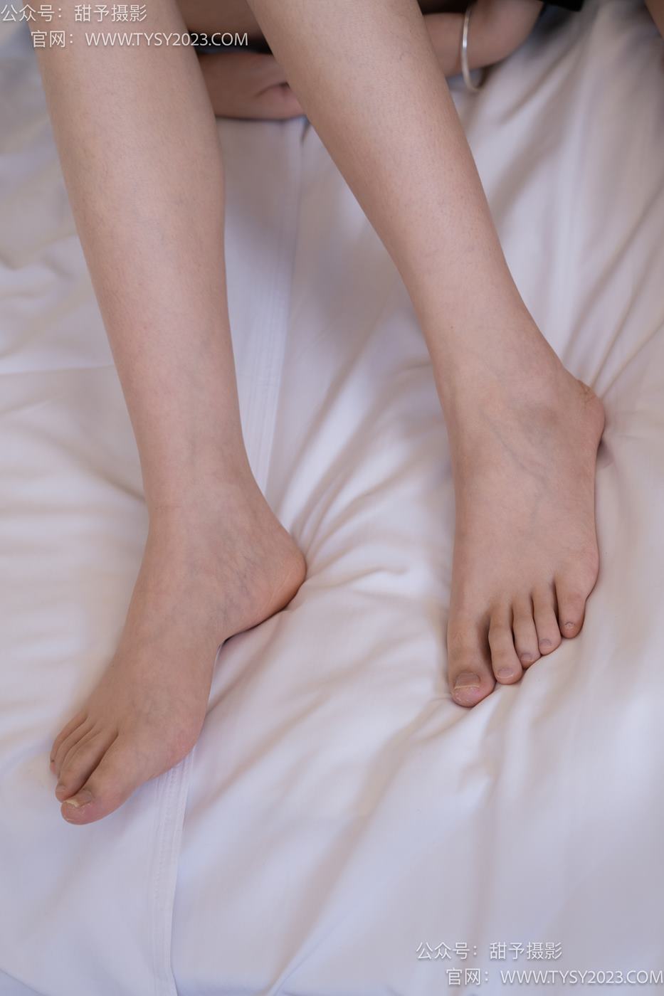 图片[151]-甜予摄影 NO.071 璇璇澜澜-长靴、黑丝、渔网袜、裸足、互相撕破丝袜剧情[172P/2V/11.0GB] – 速更版-美库