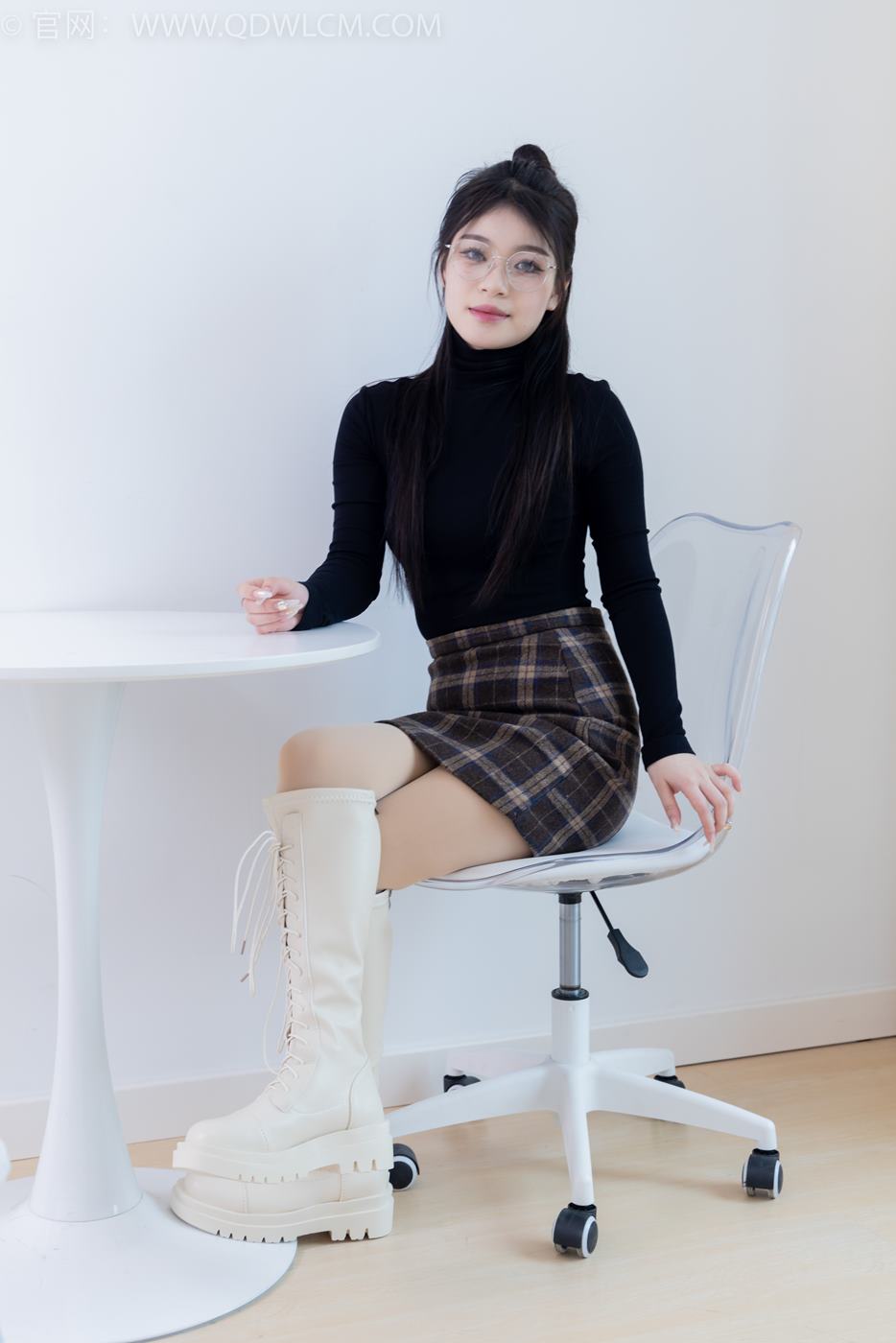 图片[20]-物恋传媒 NO.2084 闪闪-华灯初上[160P] – 速更版-美库