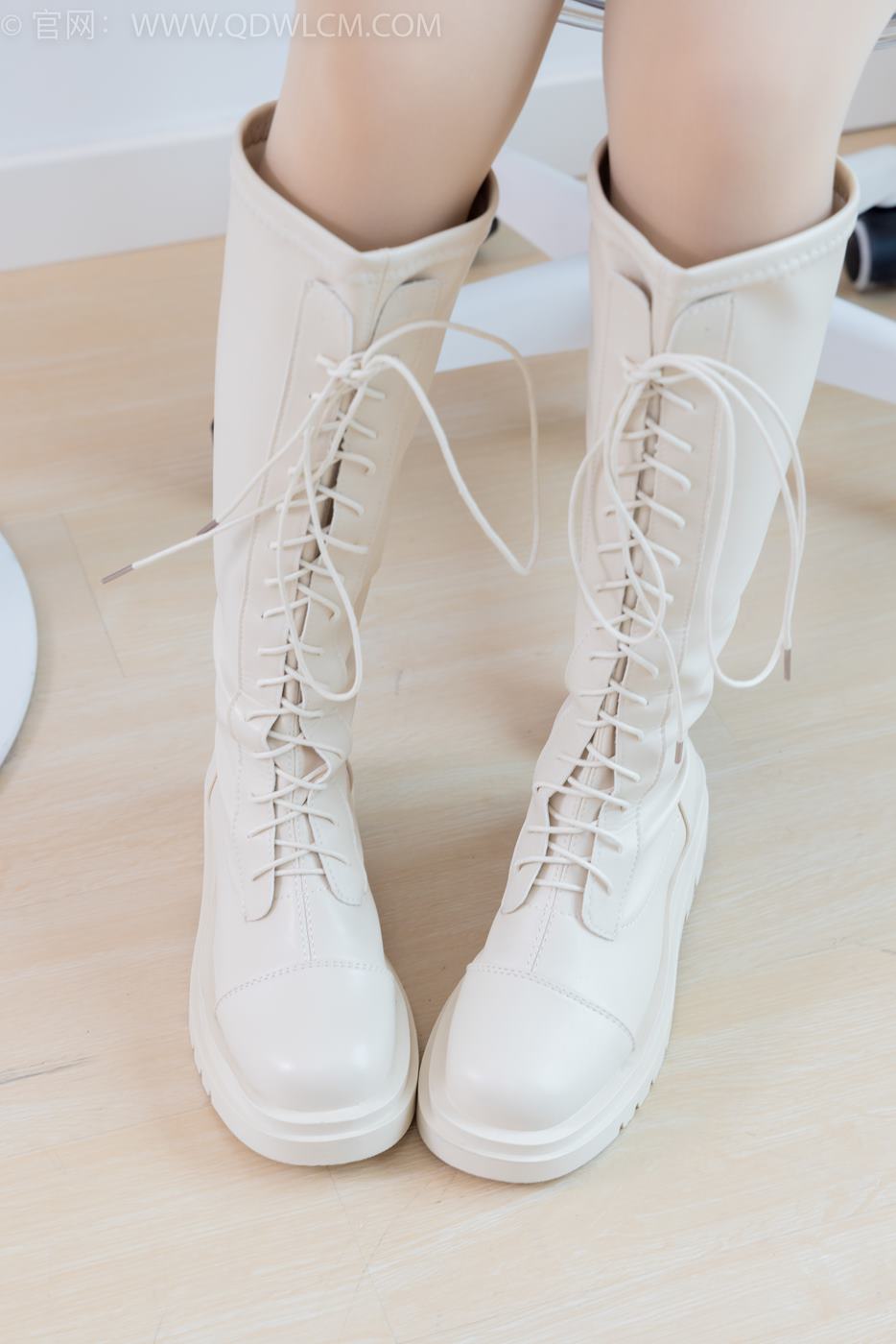 图片[25]-物恋传媒 NO.2084 闪闪-华灯初上[160P] – 速更版-美库