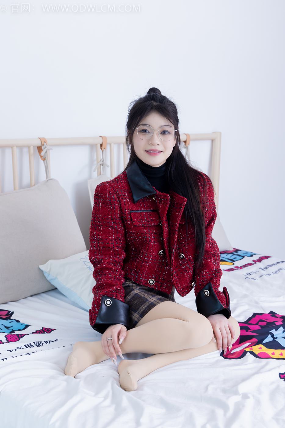 图片[95]-物恋传媒 NO.2084 闪闪-华灯初上[160P] – 速更版-美库