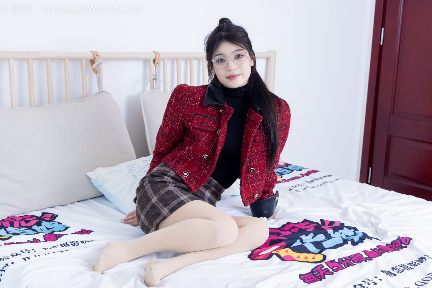 图片[96]-物恋传媒 NO.2084 闪闪-华灯初上[160P] – 速更版-美库