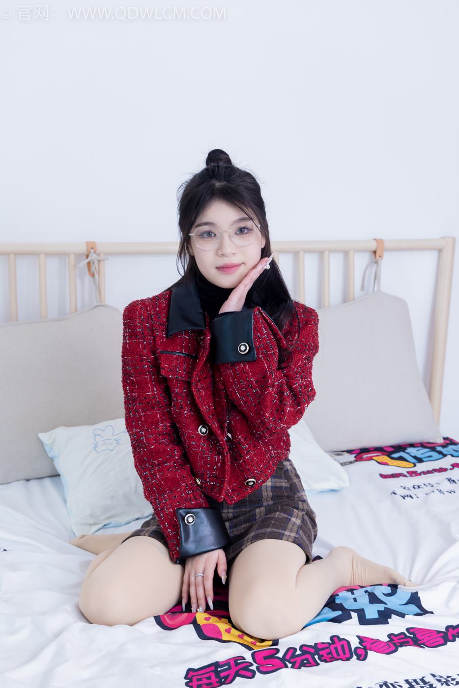 图片[119]-物恋传媒 NO.2084 闪闪-华灯初上[160P] – 速更版-美库