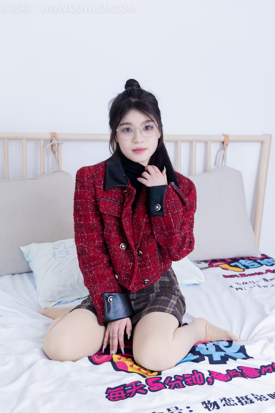 图片[121]-物恋传媒 NO.2084 闪闪-华灯初上[160P] – 速更版-美库