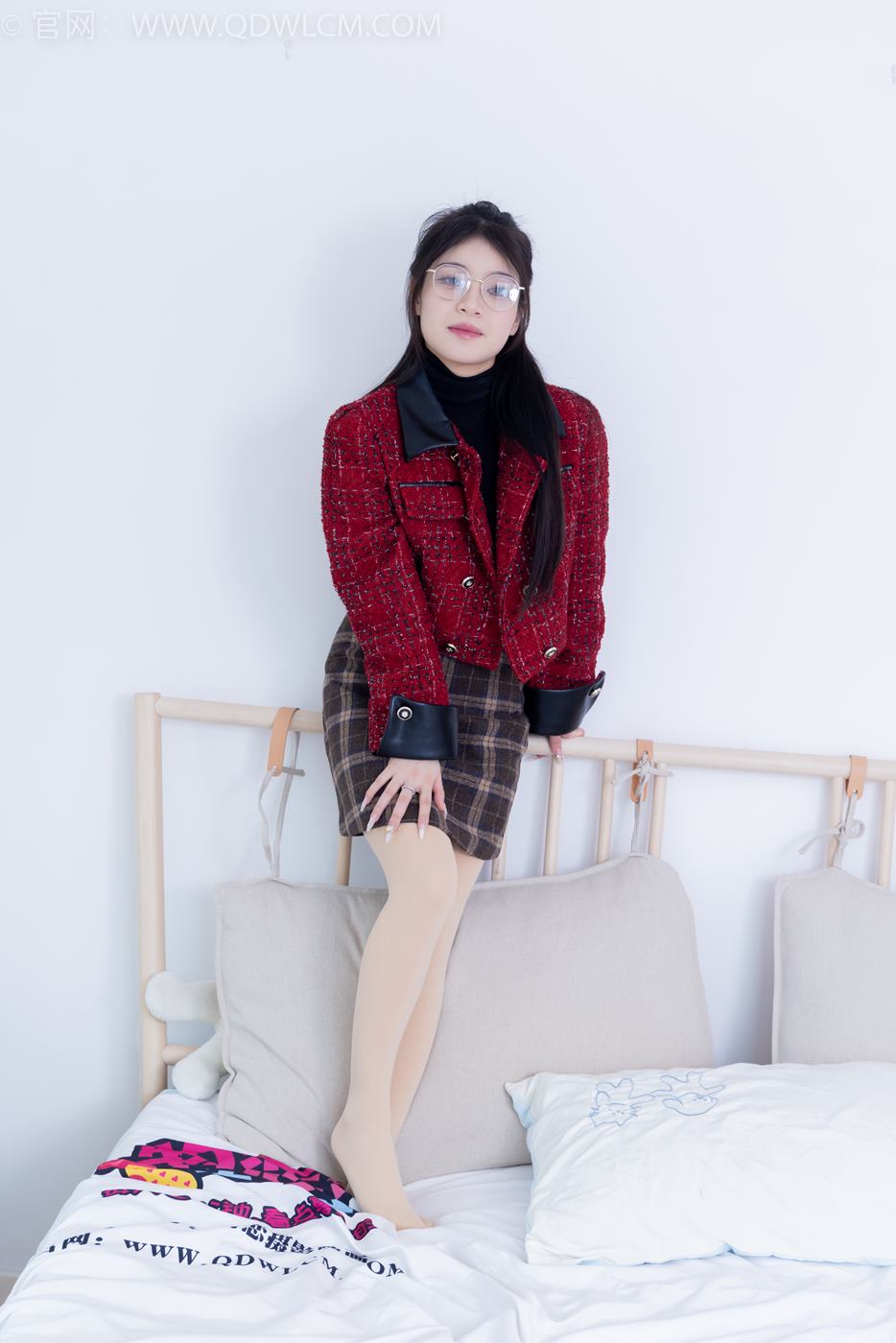 图片[139]-物恋传媒 NO.2084 闪闪-华灯初上[160P] – 速更版-美库