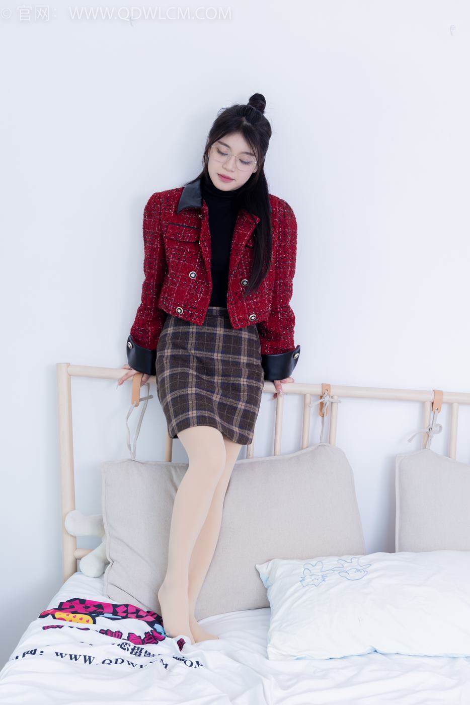 图片[141]-物恋传媒 NO.2084 闪闪-华灯初上[160P] – 速更版-美库