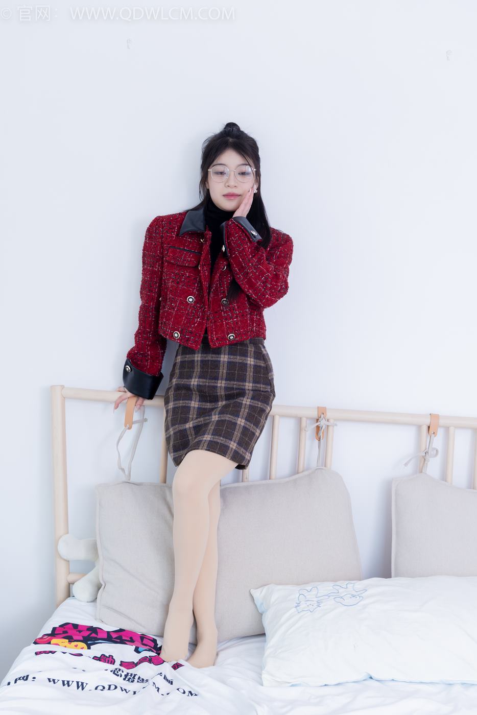 图片[143]-物恋传媒 NO.2084 闪闪-华灯初上[160P] – 速更版-美库