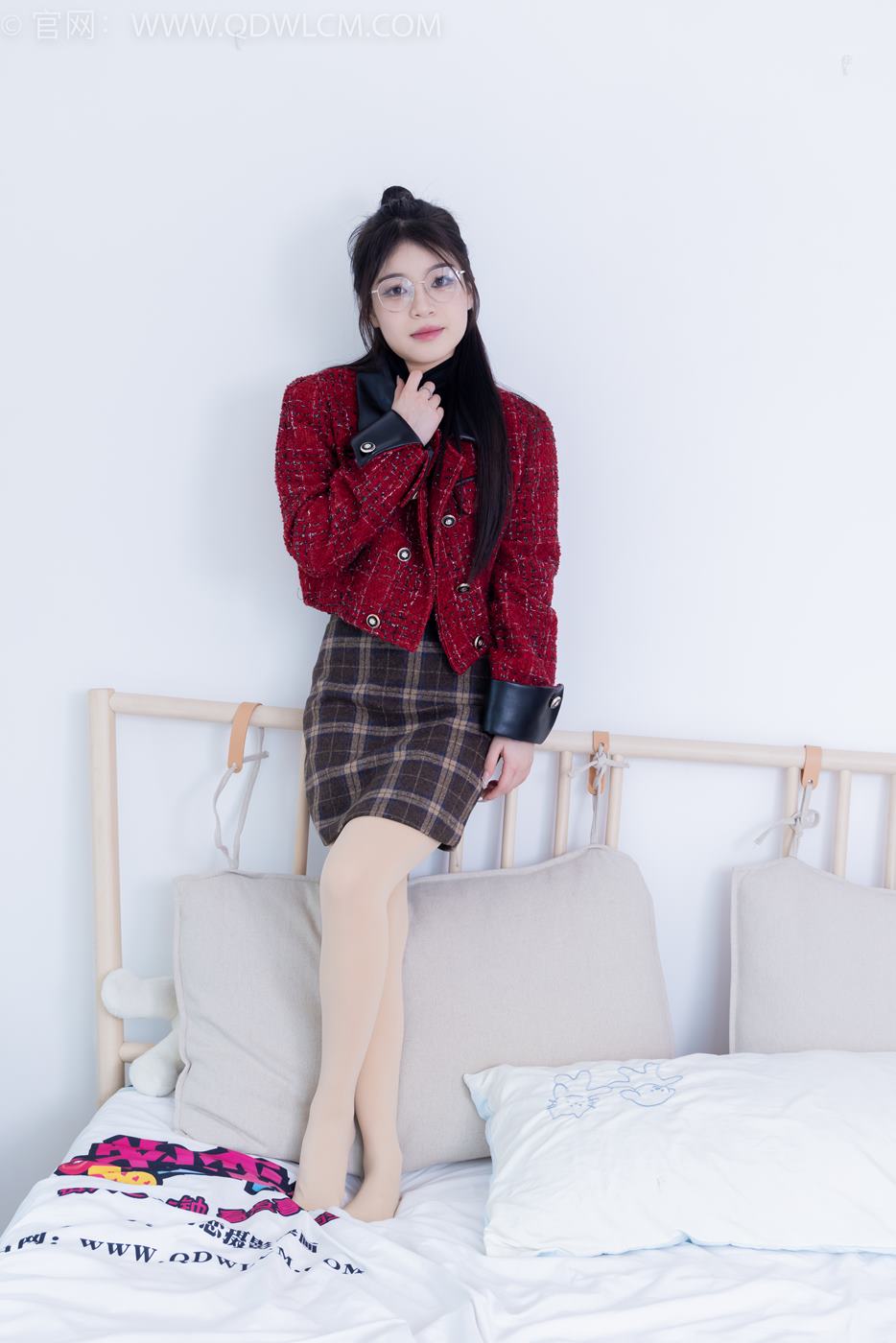 图片[144]-物恋传媒 NO.2084 闪闪-华灯初上[160P] – 速更版-美库