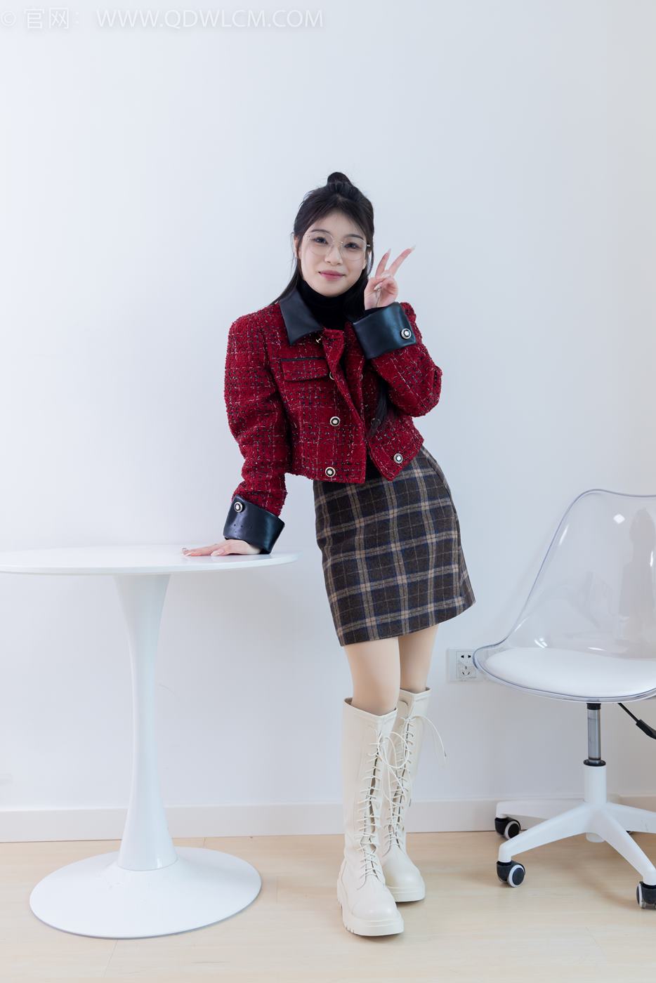 图片[154]-物恋传媒 NO.2084 闪闪-华灯初上[160P] – 速更版-美库