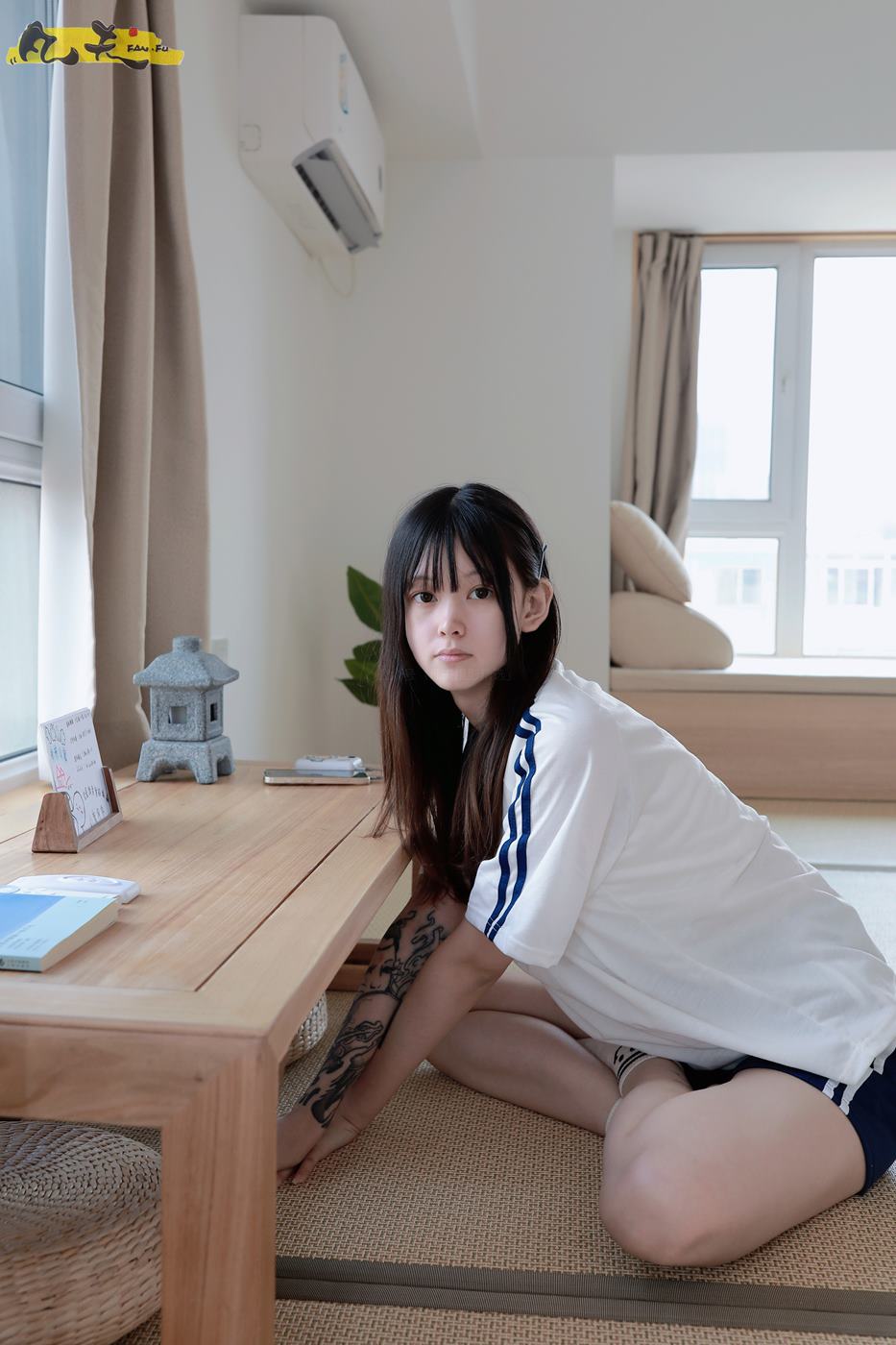 图片[13]-凡夫摄影 NO.0003 – 纹身美少女小恩原味棉袜裸足[208P] – 速更版-美库