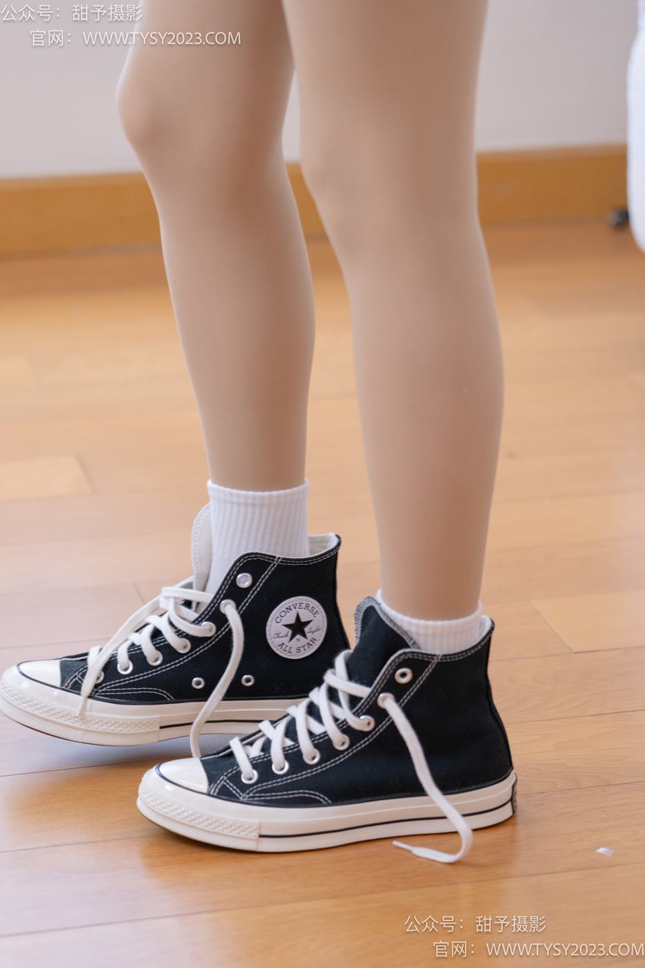 图片[13]-甜予摄影 NO.072 澜澜-帆布鞋、白棉袜、踩蜡笔小新玩偶剧情[125P] – 速更版-美库