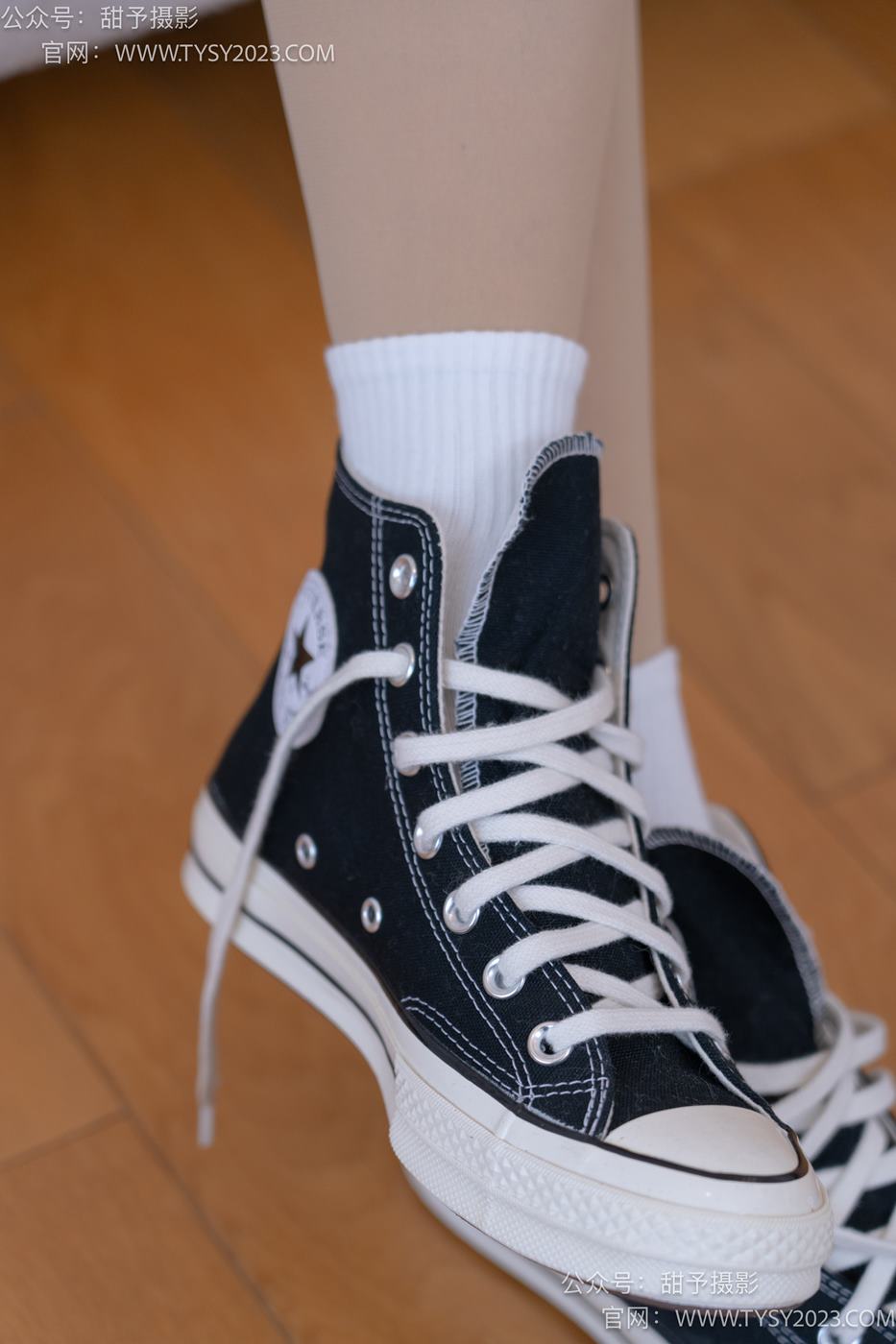 图片[15]-甜予摄影 NO.072 澜澜-帆布鞋、白棉袜、踩蜡笔小新玩偶剧情[125P] – 速更版-美库