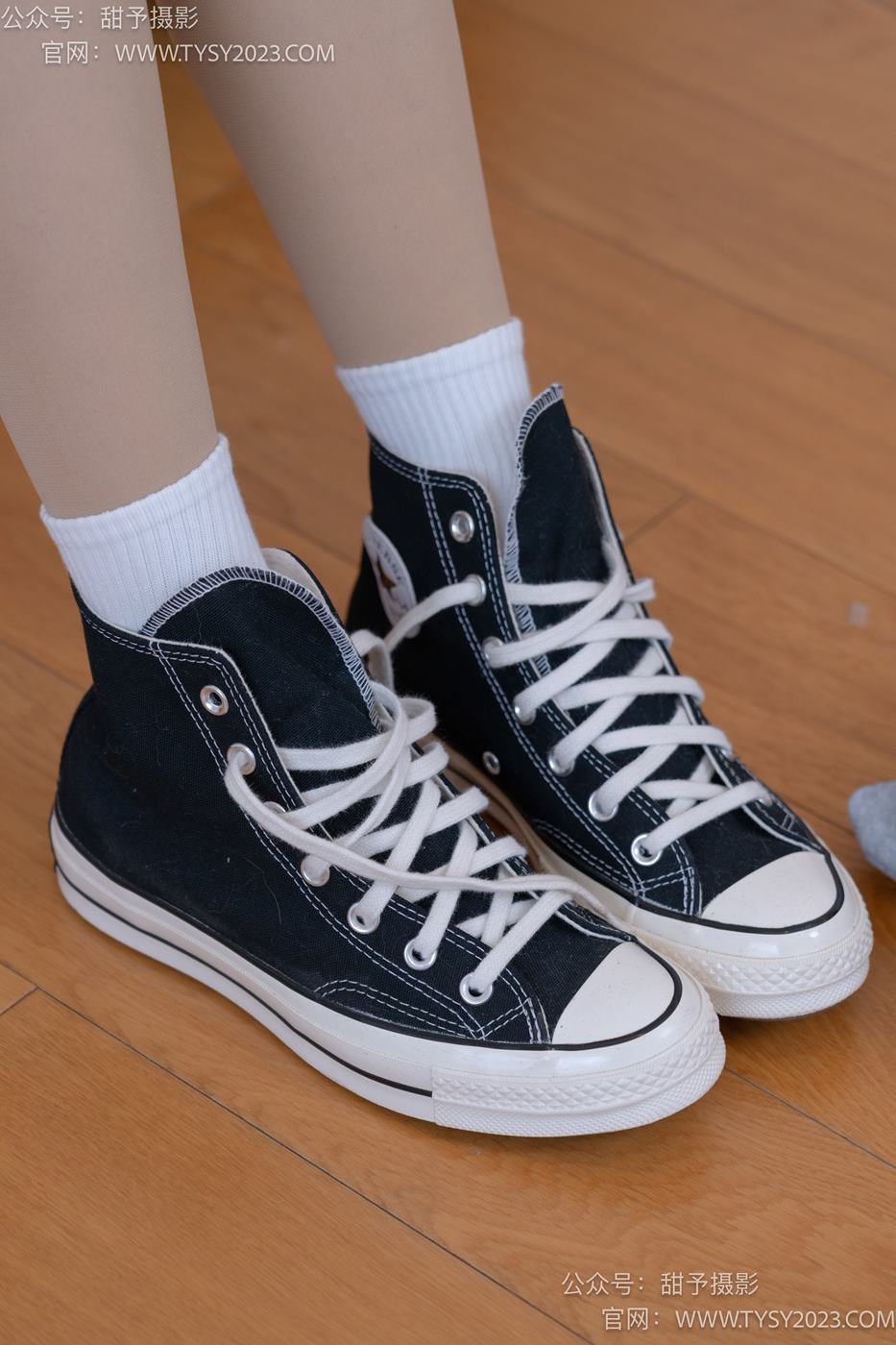 图片[21]-甜予摄影 NO.072 澜澜-帆布鞋、白棉袜、踩蜡笔小新玩偶剧情[125P] – 速更版-美库