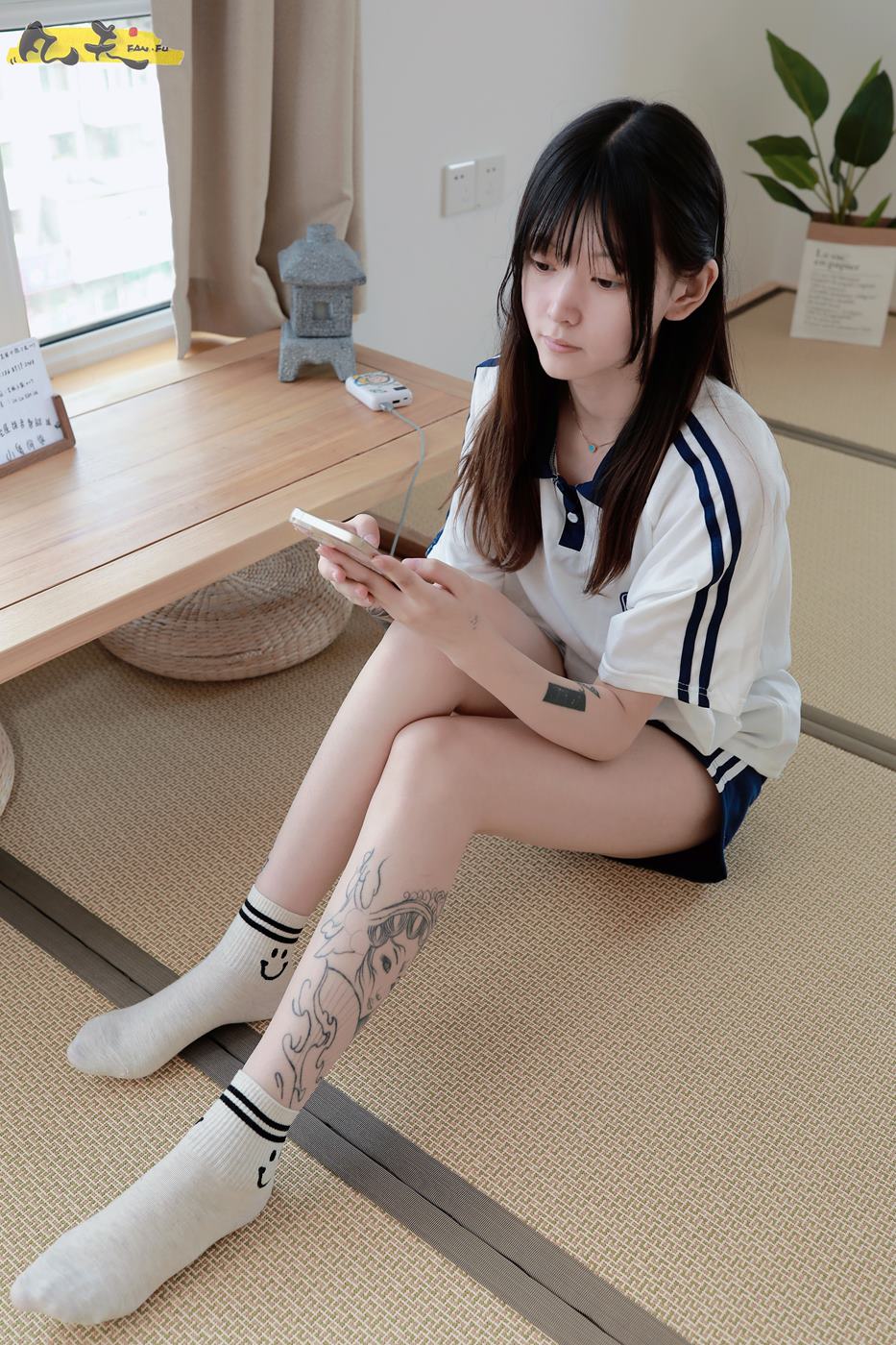 图片[42]-凡夫摄影 NO.0003 – 纹身美少女小恩原味棉袜裸足[208P] – 速更版-美库