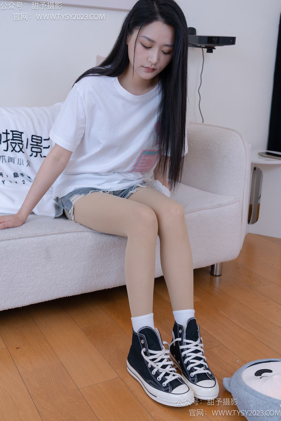 图片[22]-甜予摄影 NO.072 澜澜-帆布鞋、白棉袜、踩蜡笔小新玩偶剧情[125P] – 速更版-美库