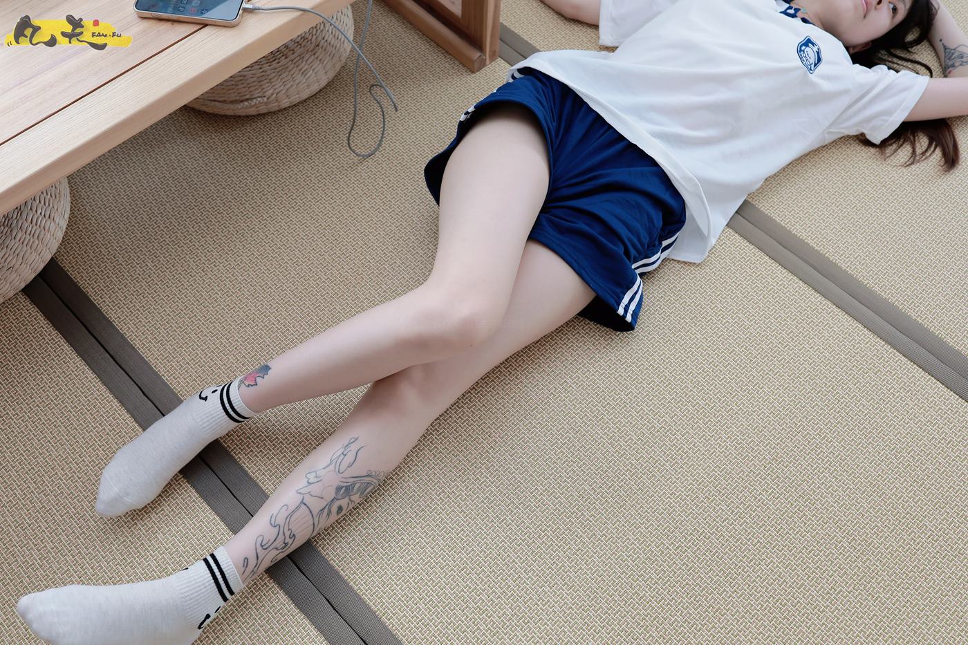 图片[48]-凡夫摄影 NO.0003 – 纹身美少女小恩原味棉袜裸足[208P] – 速更版-美库