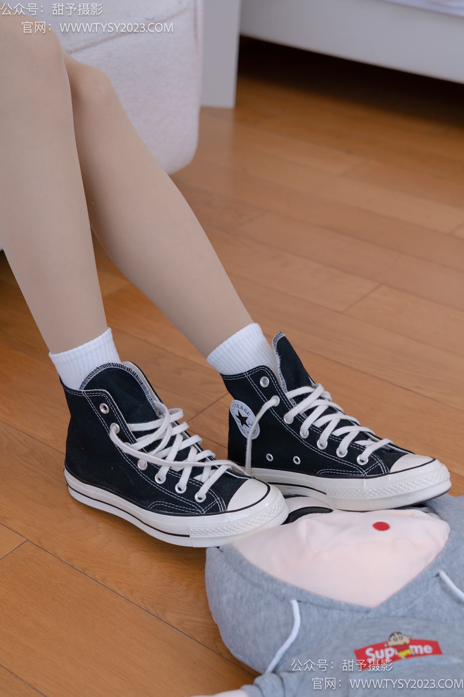 图片[30]-甜予摄影 NO.072 澜澜-帆布鞋、白棉袜、踩蜡笔小新玩偶剧情[125P] – 速更版-美库