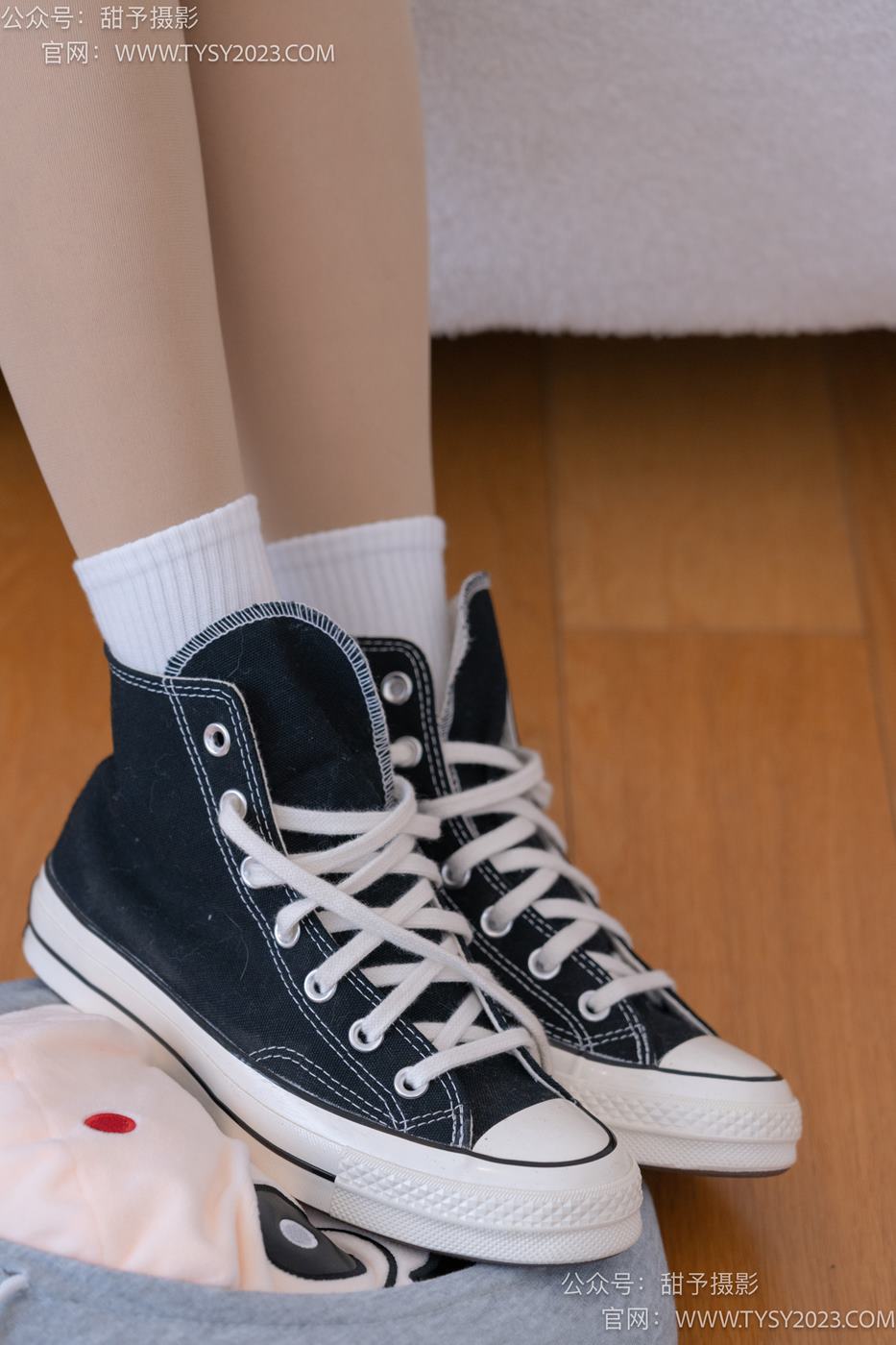 图片[36]-甜予摄影 NO.072 澜澜-帆布鞋、白棉袜、踩蜡笔小新玩偶剧情[125P] – 速更版-美库