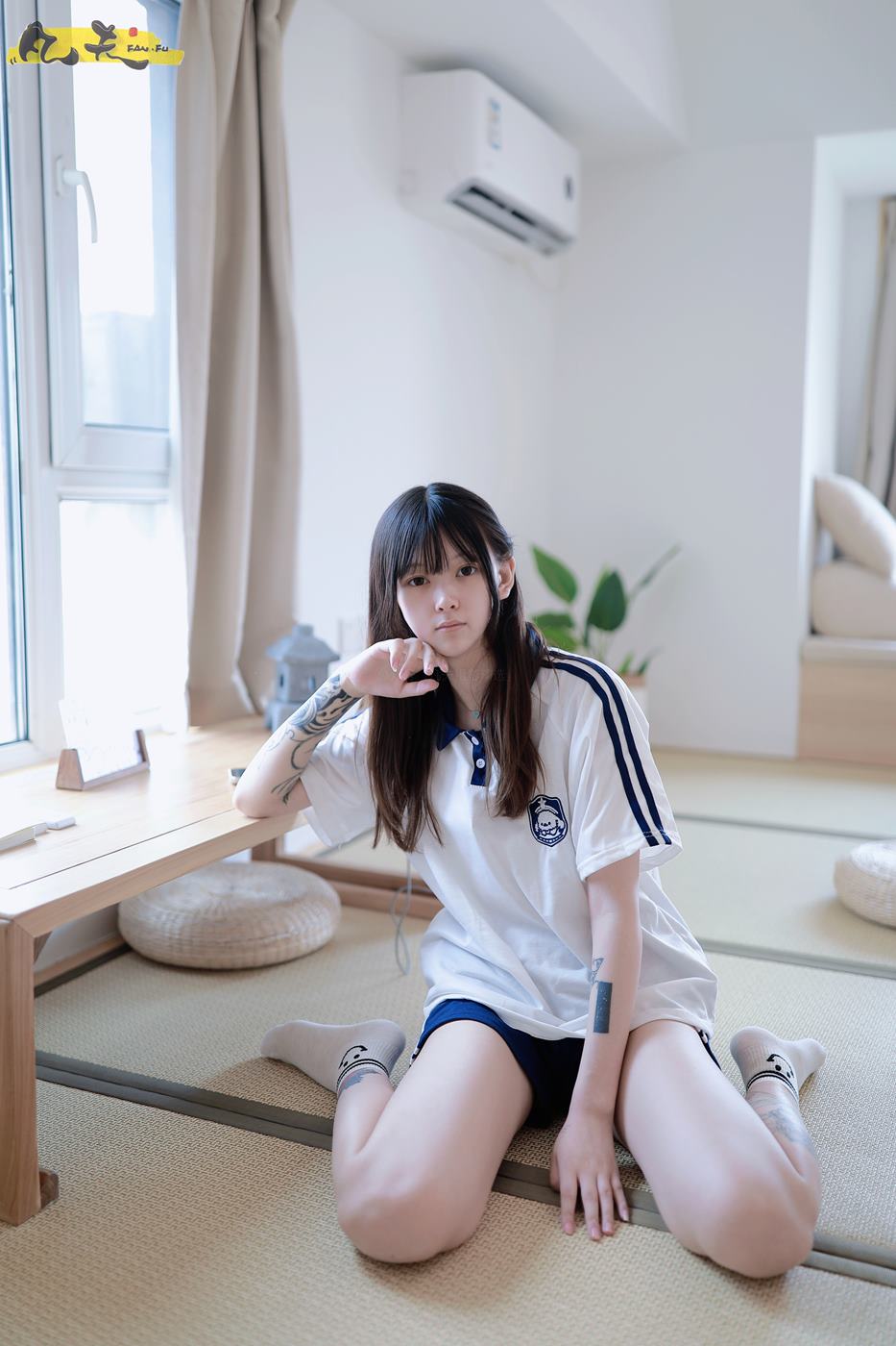 图片[71]-凡夫摄影 NO.0003 – 纹身美少女小恩原味棉袜裸足[208P] – 速更版-美库