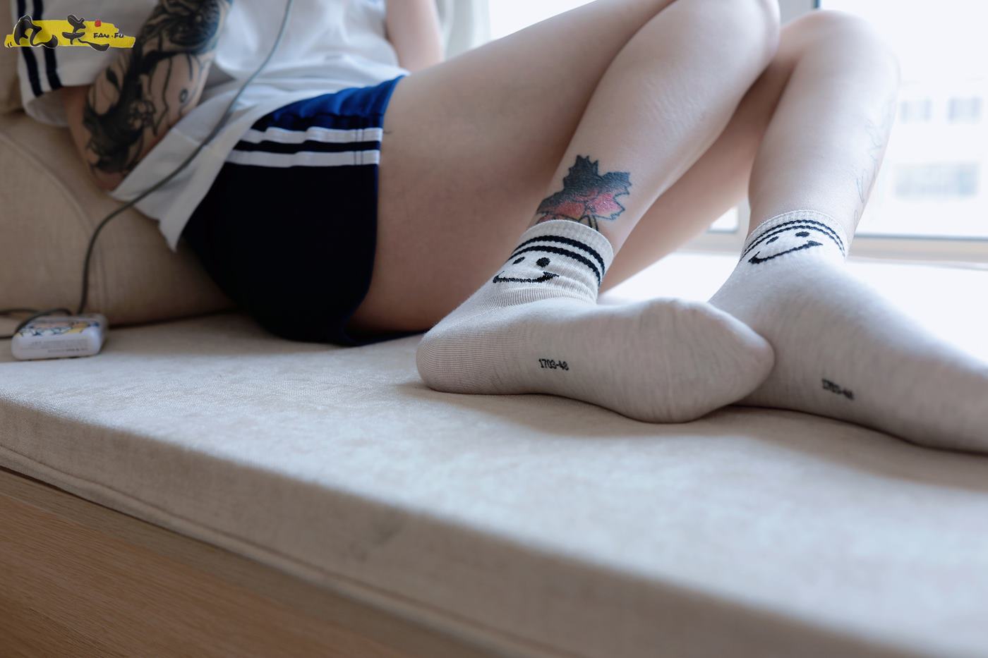 图片[88]-凡夫摄影 NO.0003 – 纹身美少女小恩原味棉袜裸足[208P] – 速更版-美库