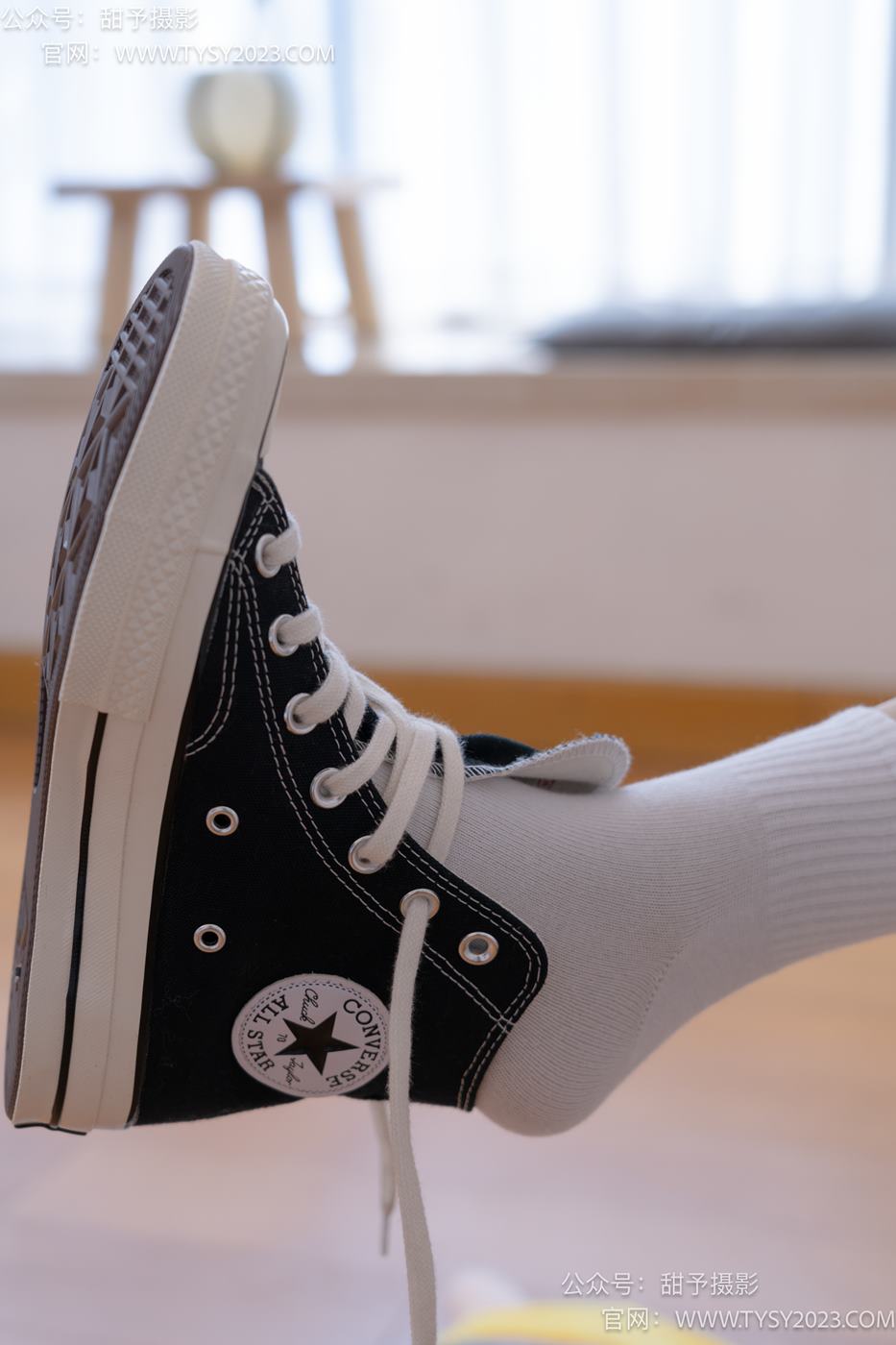 图片[59]-甜予摄影 NO.072 澜澜-帆布鞋、白棉袜、踩蜡笔小新玩偶剧情[125P] – 速更版-美库