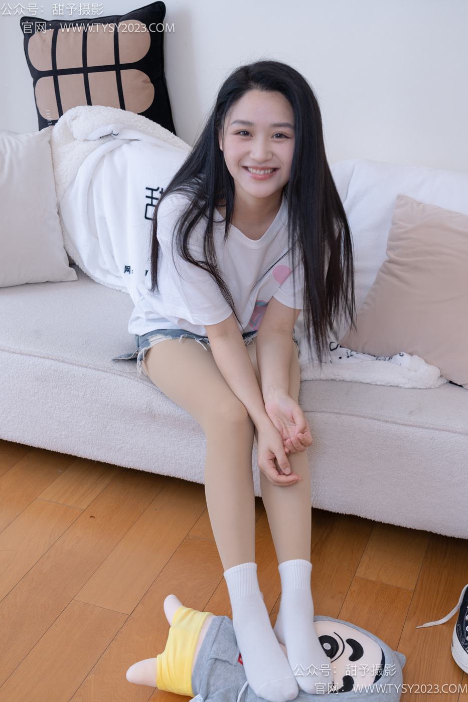 图片[63]-甜予摄影 NO.072 澜澜-帆布鞋、白棉袜、踩蜡笔小新玩偶剧情[125P] – 速更版-美库