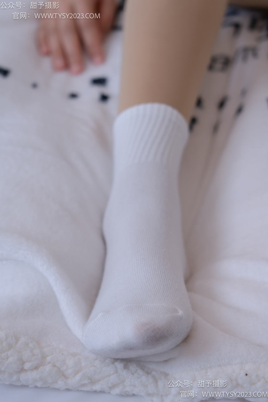 图片[97]-甜予摄影 NO.072 澜澜-帆布鞋、白棉袜、踩蜡笔小新玩偶剧情[125P] – 速更版-美库