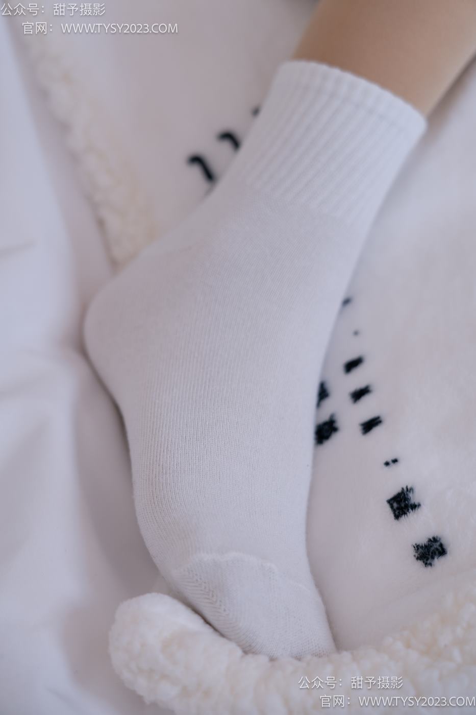 图片[111]-甜予摄影 NO.072 澜澜-帆布鞋、白棉袜、踩蜡笔小新玩偶剧情[125P] – 速更版-美库